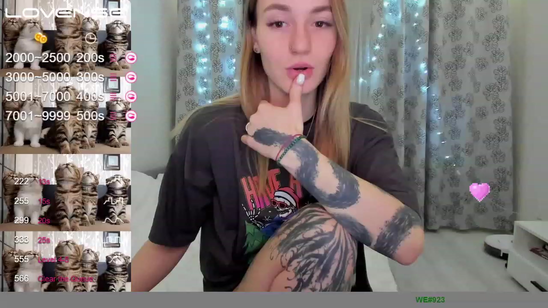 Gallery image thumbnail from Cutestdemon1's myfreecams stream on, 01/16/2023, 23:53 image 14 of 20