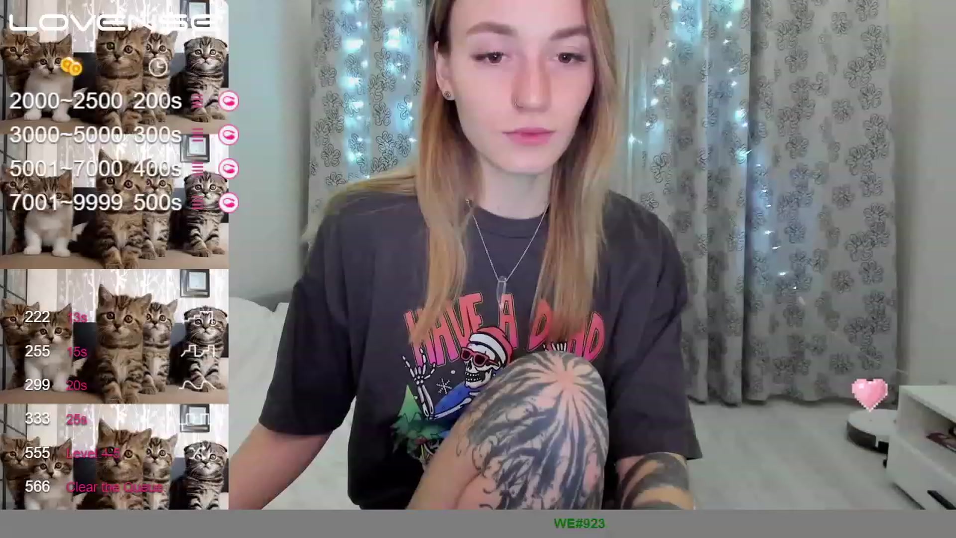 Gallery image thumbnail from Cutestdemon1's myfreecams stream on, 01/16/2023, 23:53 image 15 of 20