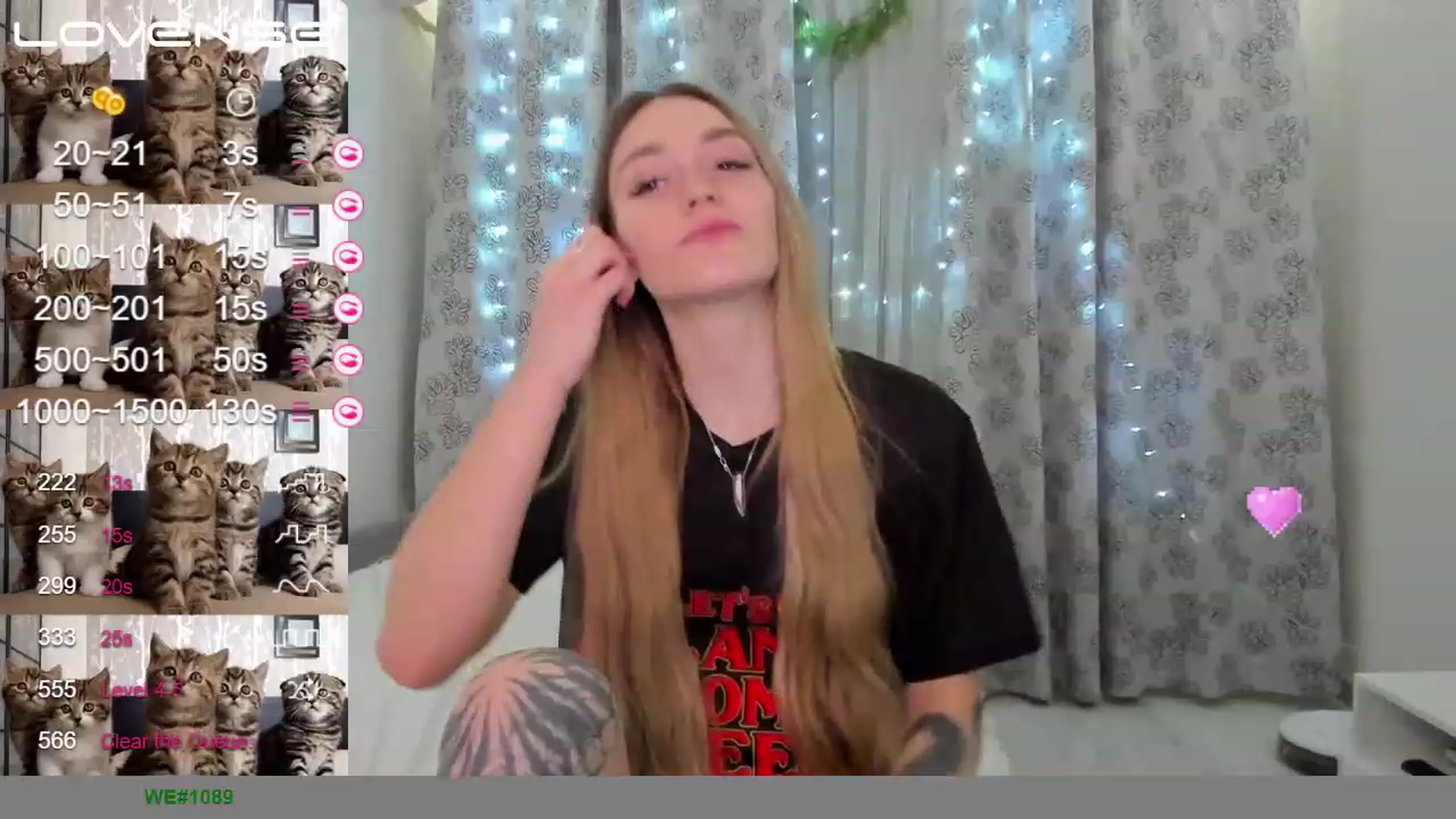 Gallery image thumbnail from Cutestdemon1's myfreecams stream on, 01/29/2023, 22:00 image 14 of 20