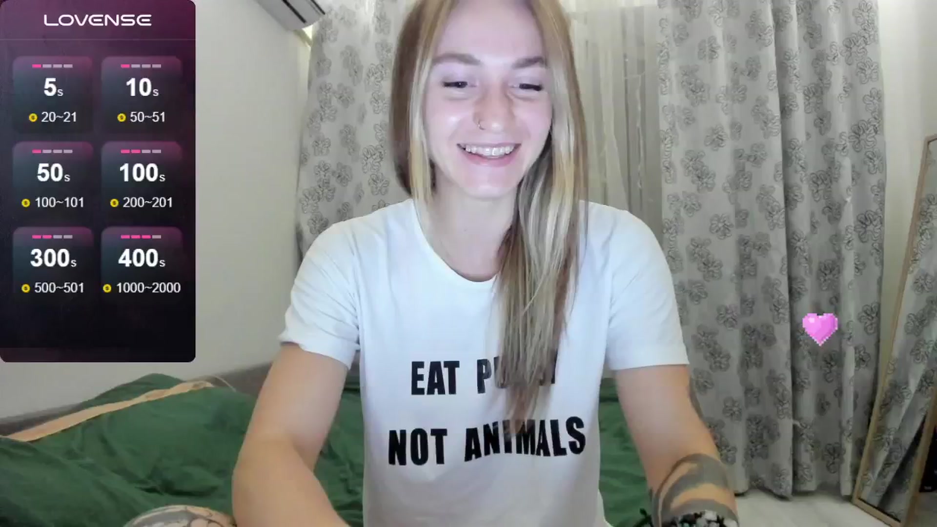Gallery image thumbnail from Cutestdemon1's myfreecams stream on, 07/28/2024, 20:49 image 20 of 20