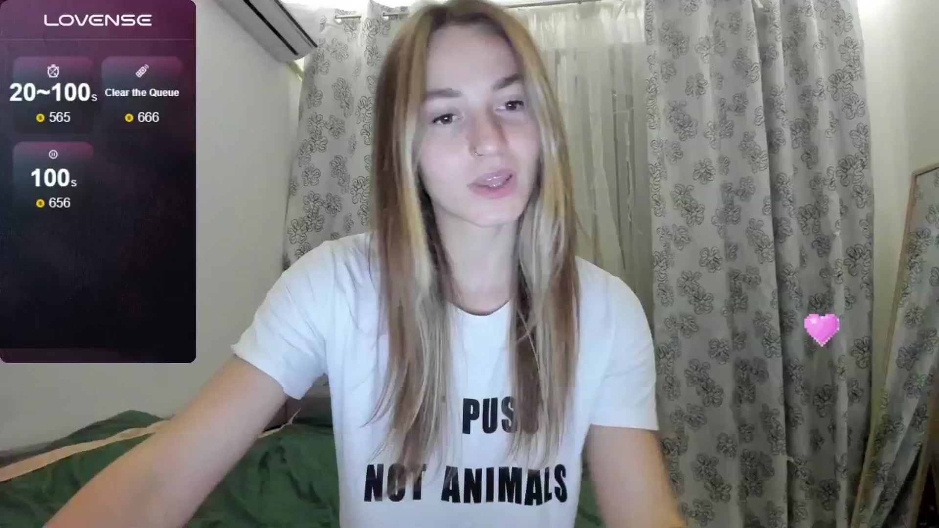 Gallery image thumbnail from Cutestdemon1's myfreecams stream on, 07/28/2024, 20:49 image 13 of 20
