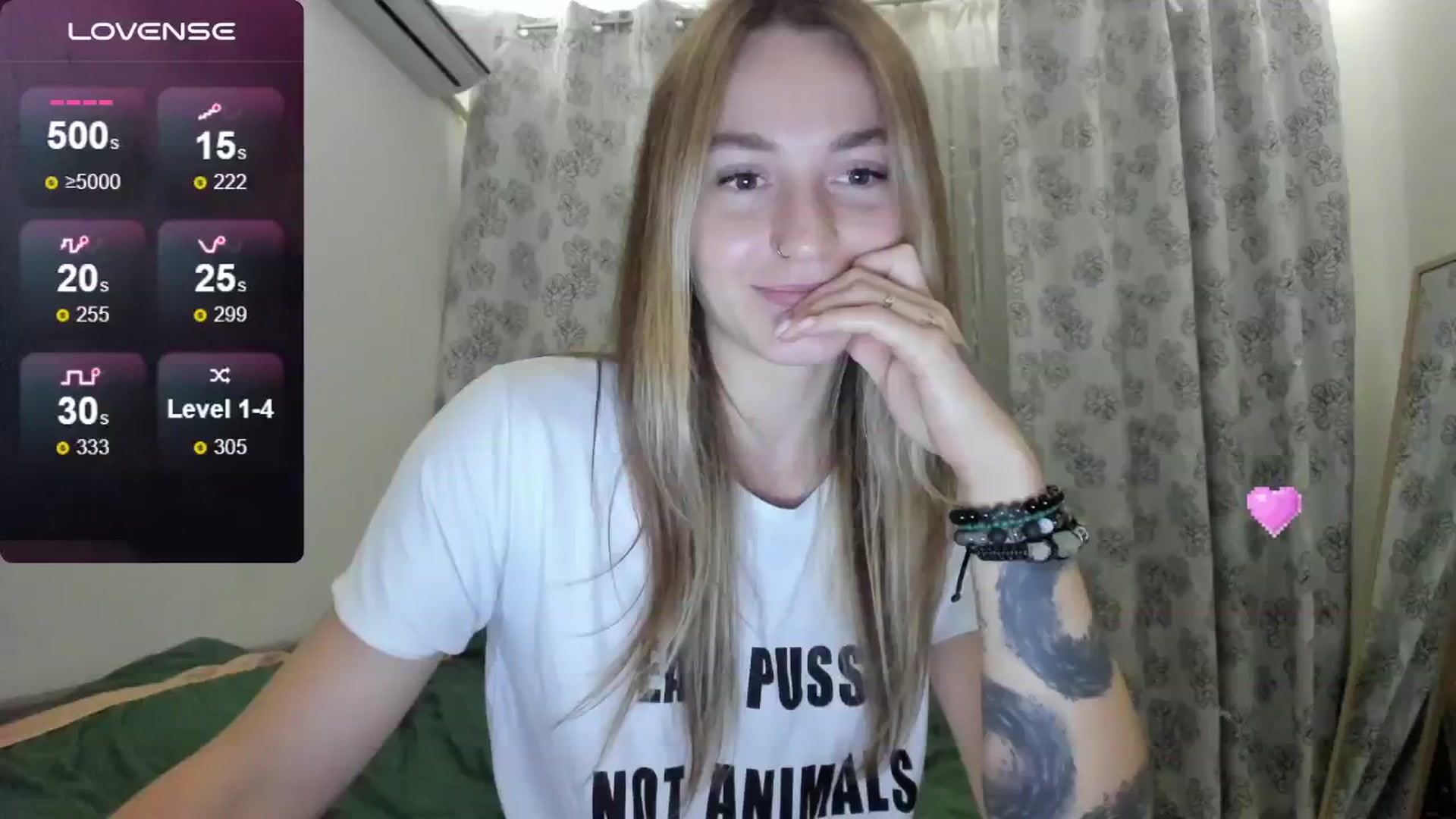 Gallery image thumbnail from Cutestdemon1's myfreecams stream on, 07/28/2024, 20:49 image 6 of 20