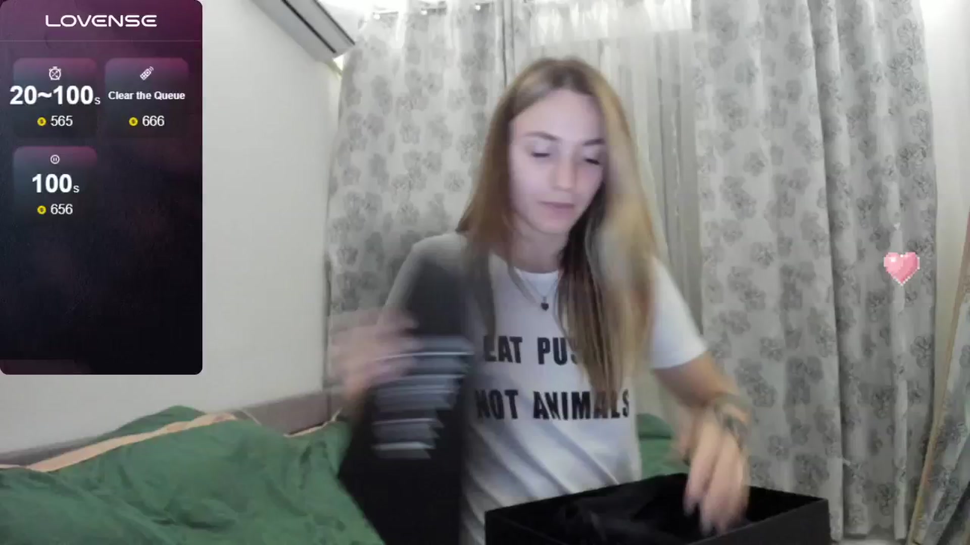 Gallery image thumbnail from Cutestdemon1's myfreecams stream on, 07/28/2024, 21:05 image 19 of 20