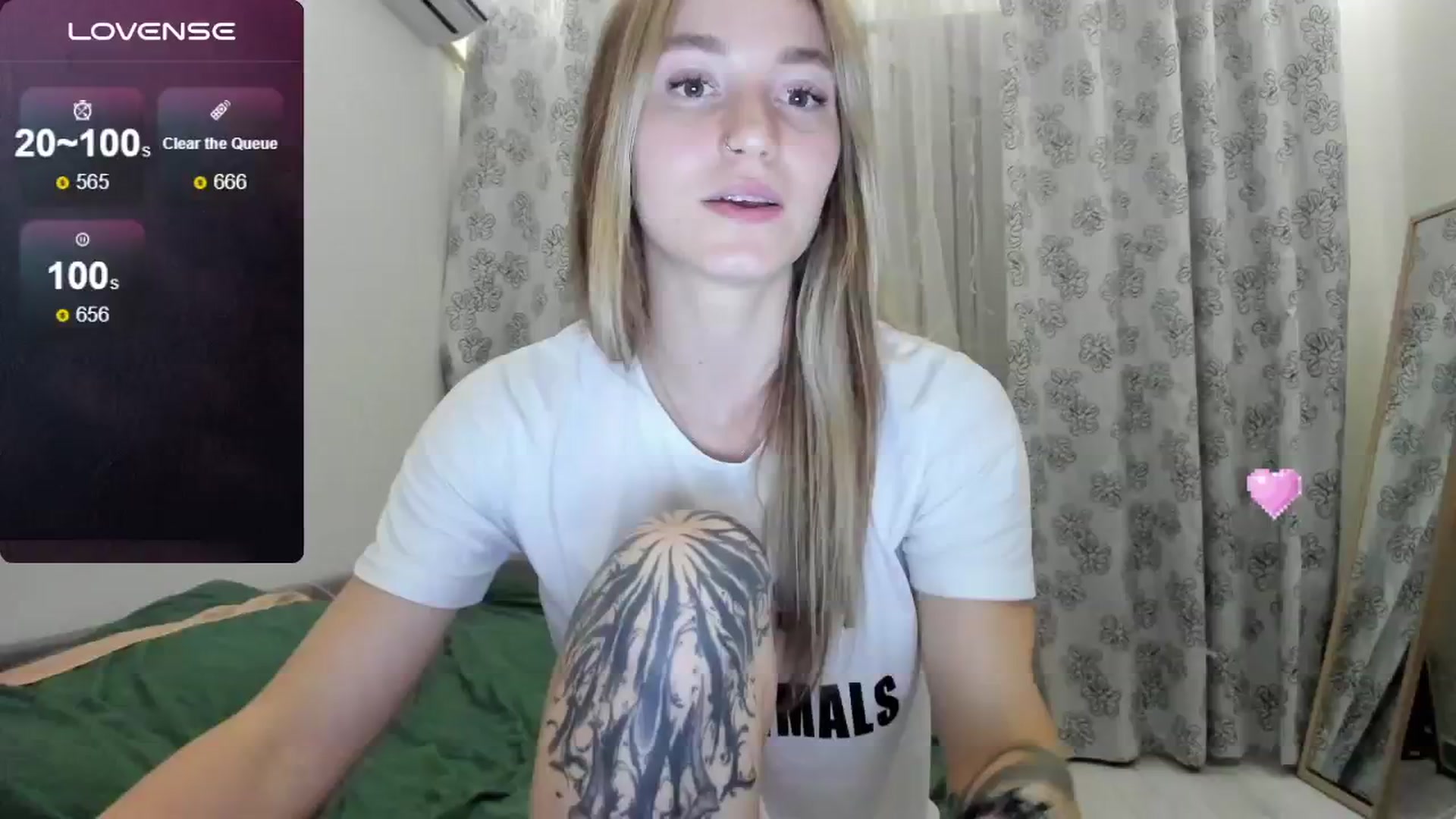 Gallery image thumbnail from Cutestdemon1's myfreecams stream on, 07/28/2024, 21:05 image 8 of 20