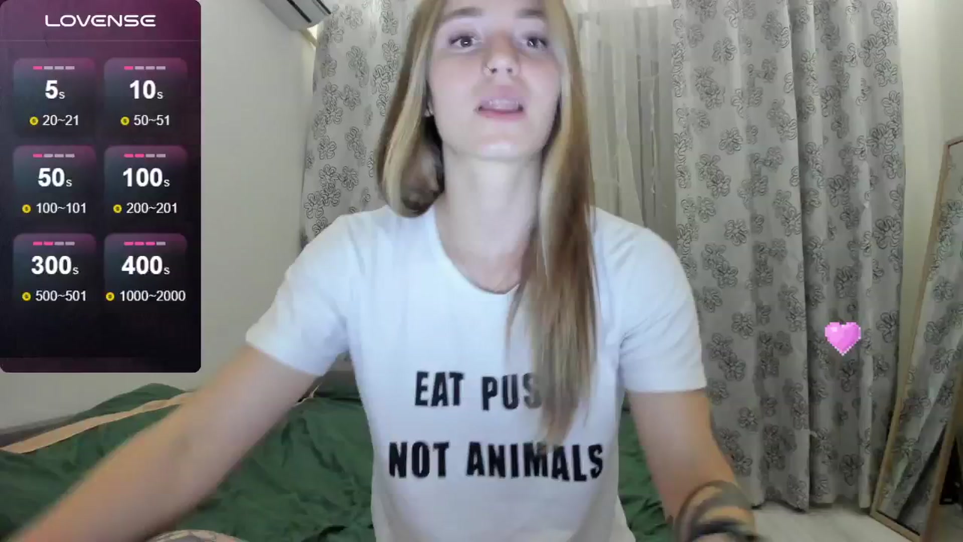Gallery image thumbnail from Cutestdemon1's myfreecams stream on, 07/28/2024, 21:05 image 4 of 20
