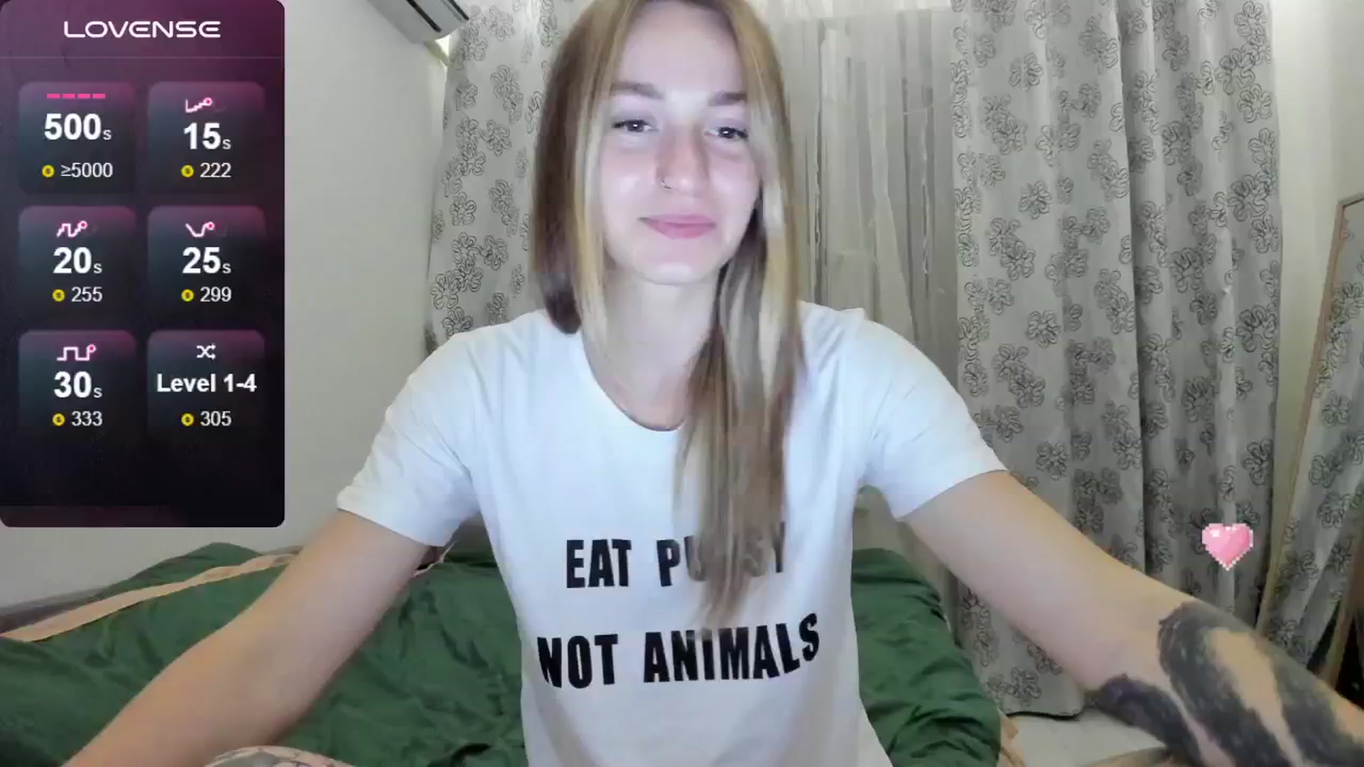 Gallery image thumbnail from Cutestdemon1's myfreecams stream on, 07/28/2024, 21:05 image 5 of 20