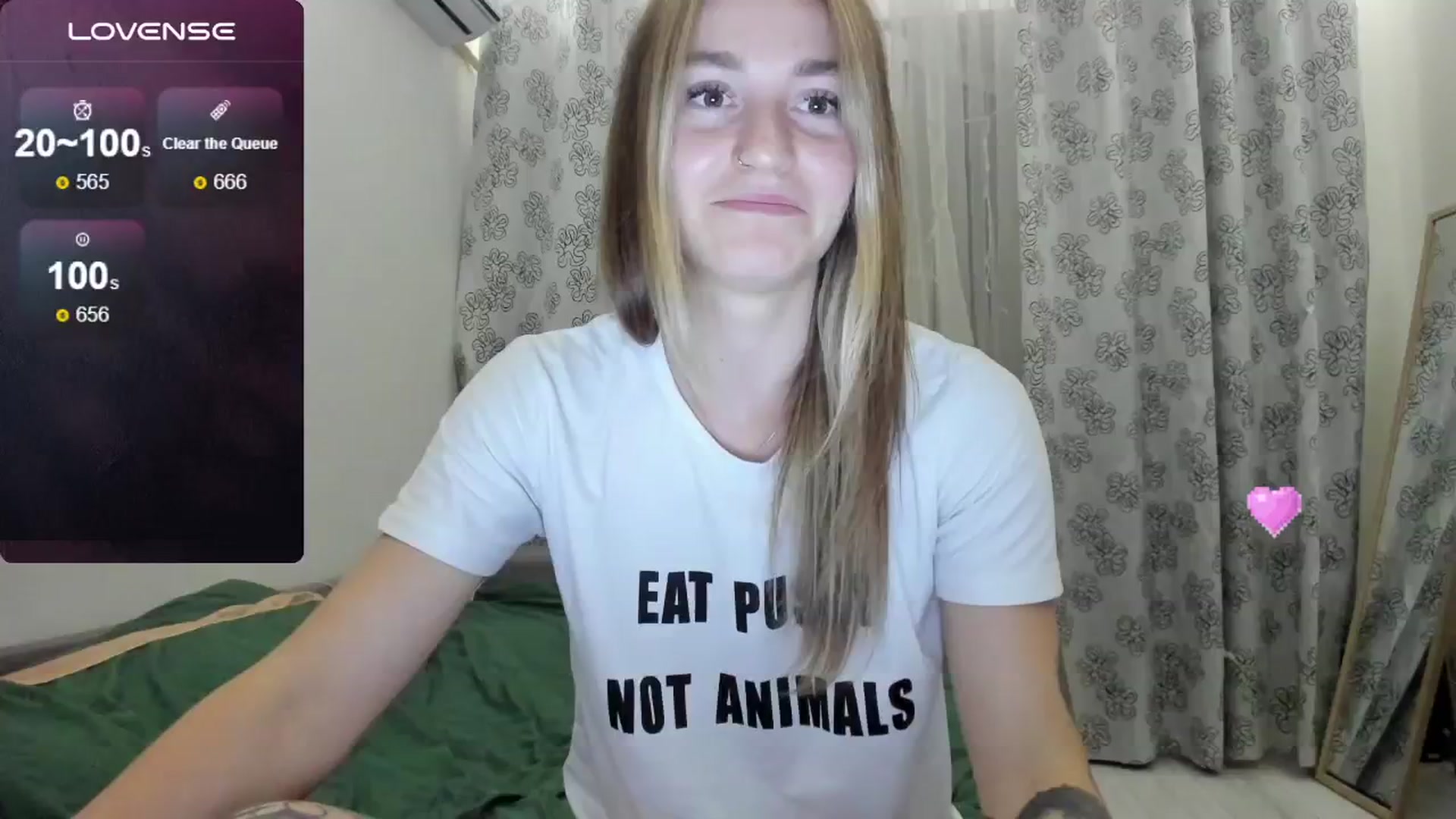 Gallery image thumbnail from Cutestdemon1's myfreecams stream on, 07/28/2024, 21:05 image 6 of 20