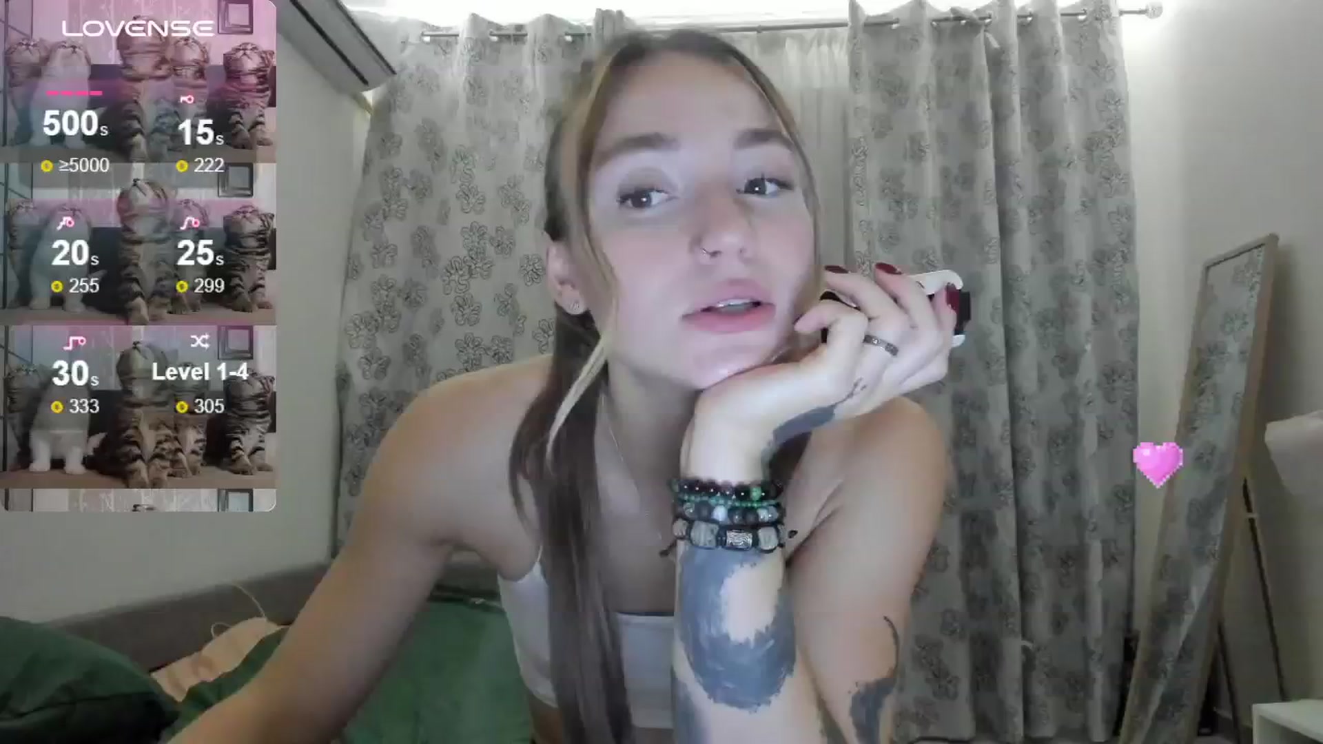 Gallery image thumbnail from Cutestdemon1's myfreecams stream on, 07/29/2024, 23:31 image 6 of 20