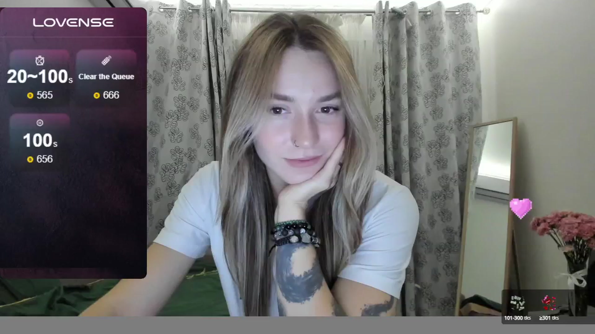 Gallery image thumbnail from Cutestdemon1's myfreecams stream on, 08/01/2024, 22:50 image 14 of 20
