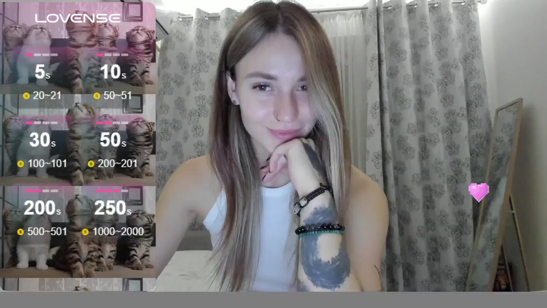 Gallery image thumbnail from Cutestdemon1's myfreecams stream on, 08/16/2024, 20:47 image 5 of 20