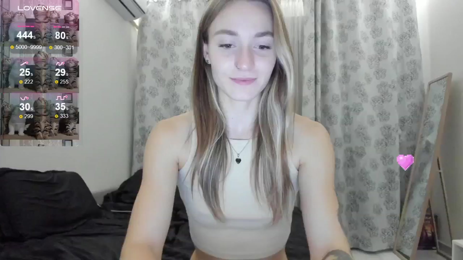 Gallery image thumbnail from Cutestdemon1's myfreecams stream on, 08/18/2024, 22:40 image 16 of 20