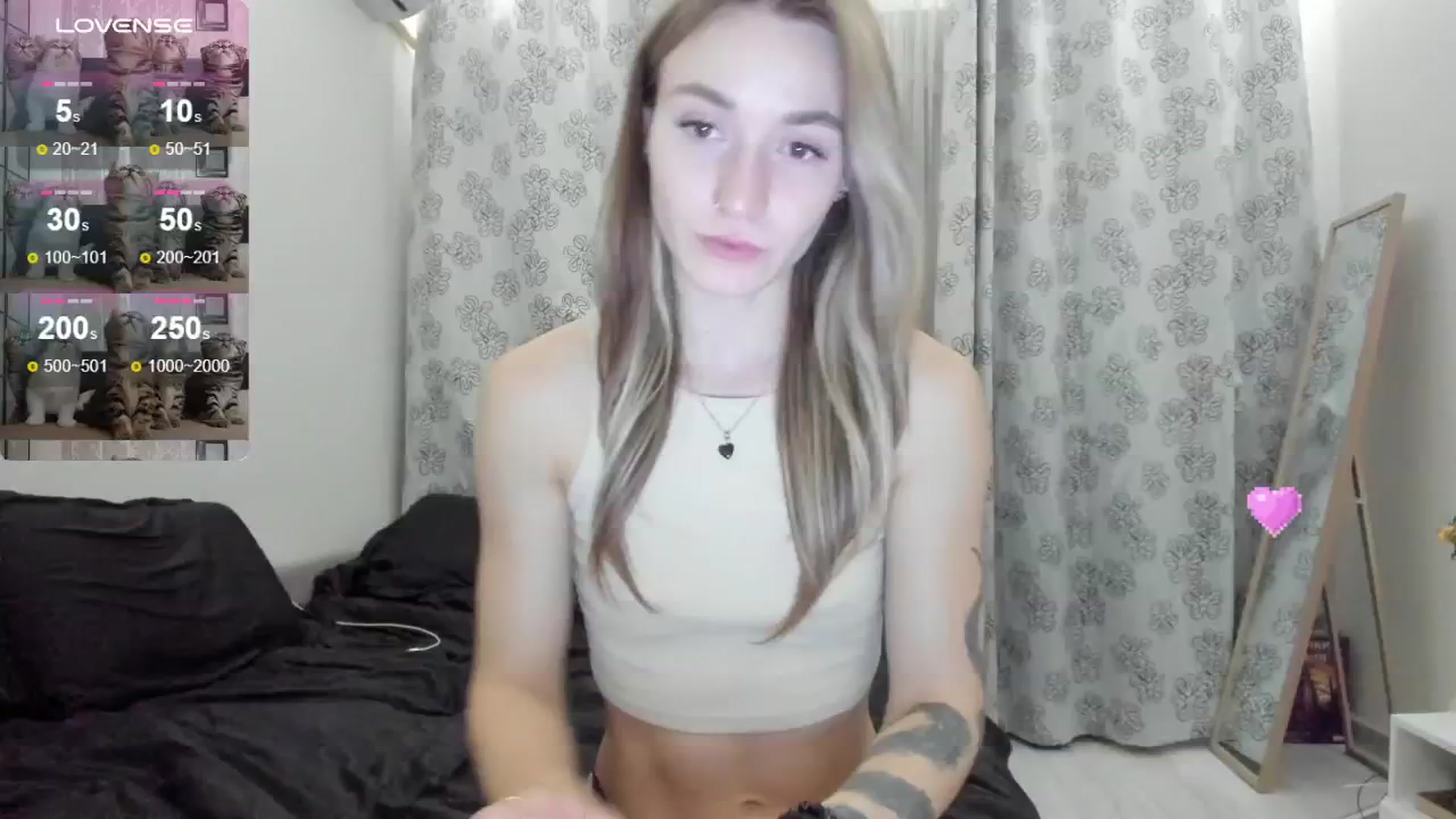 Gallery image thumbnail from Cutestdemon1's myfreecams stream on, 08/18/2024, 22:40 image 1 of 20