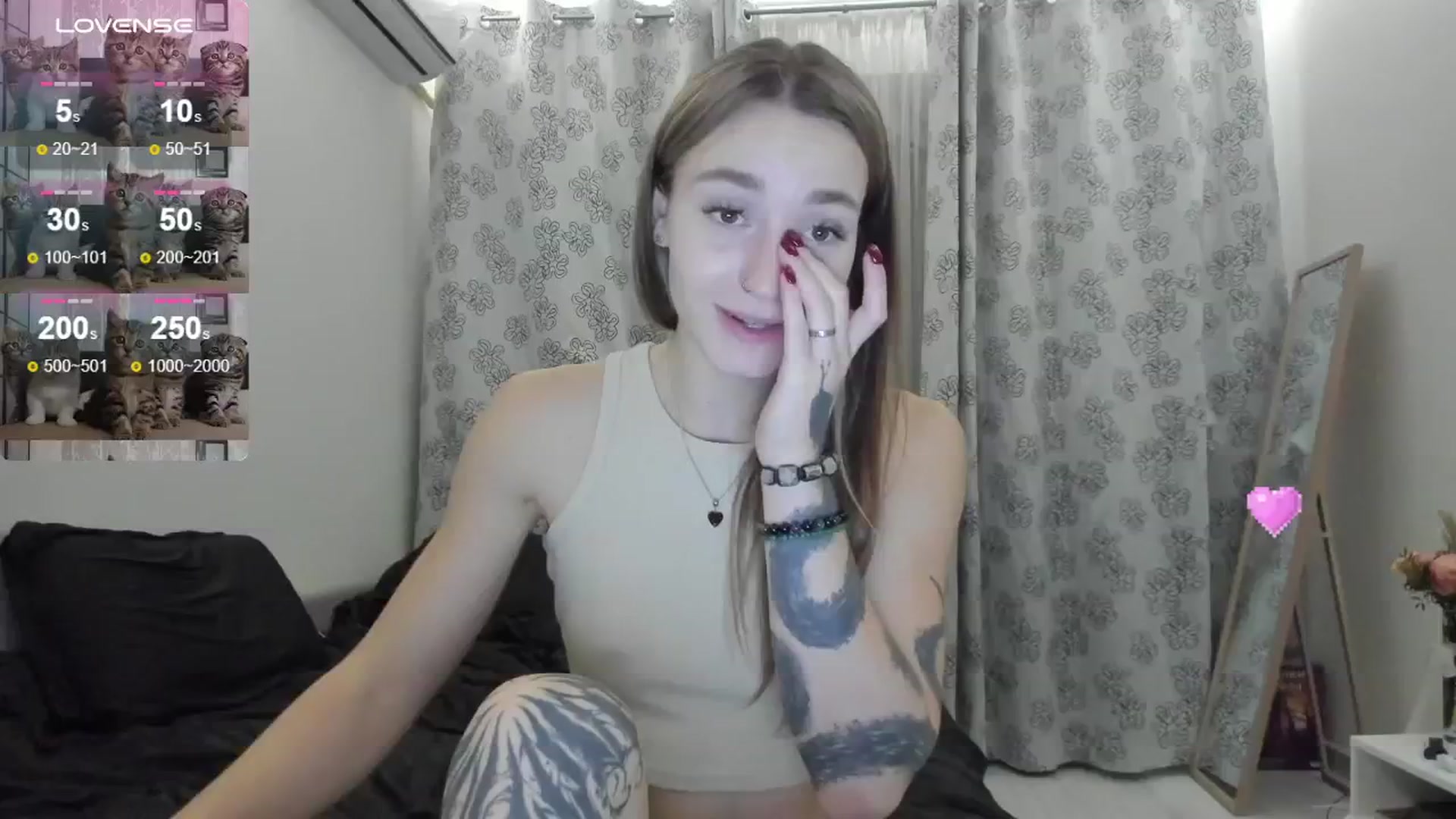 Gallery image thumbnail from Cutestdemon1's myfreecams stream on, 08/18/2024, 23:08 image 8 of 20