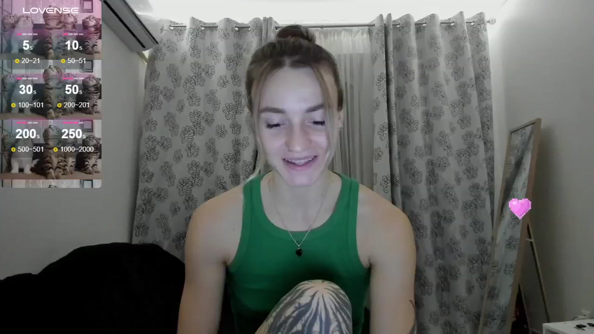 Gallery image thumbnail from Cutestdemon1's myfreecams stream on, 08/21/2024, 21:08 image 3 of 20