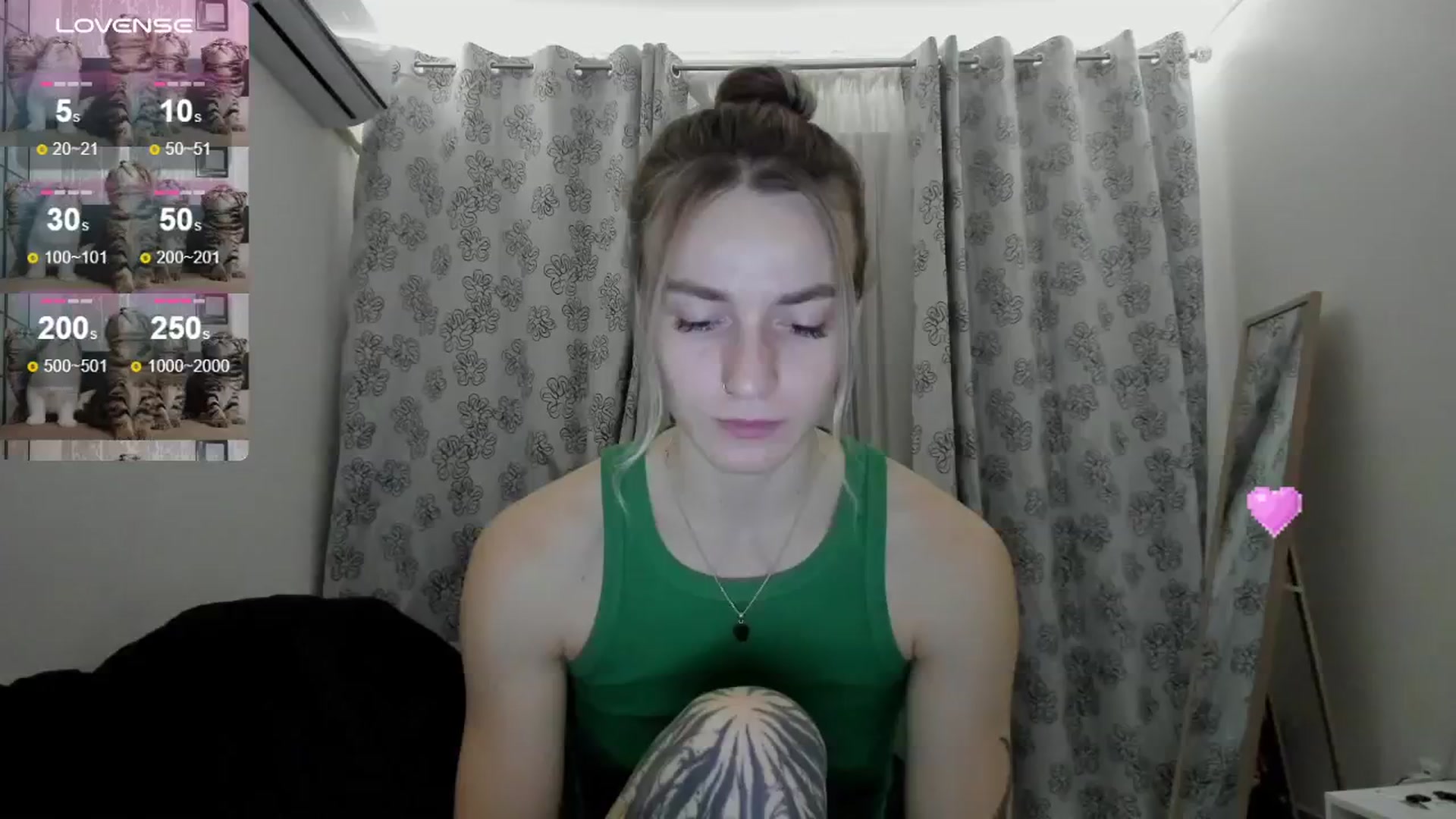 Gallery image thumbnail from Cutestdemon1's myfreecams stream on, 08/21/2024, 21:08 image 7 of 20