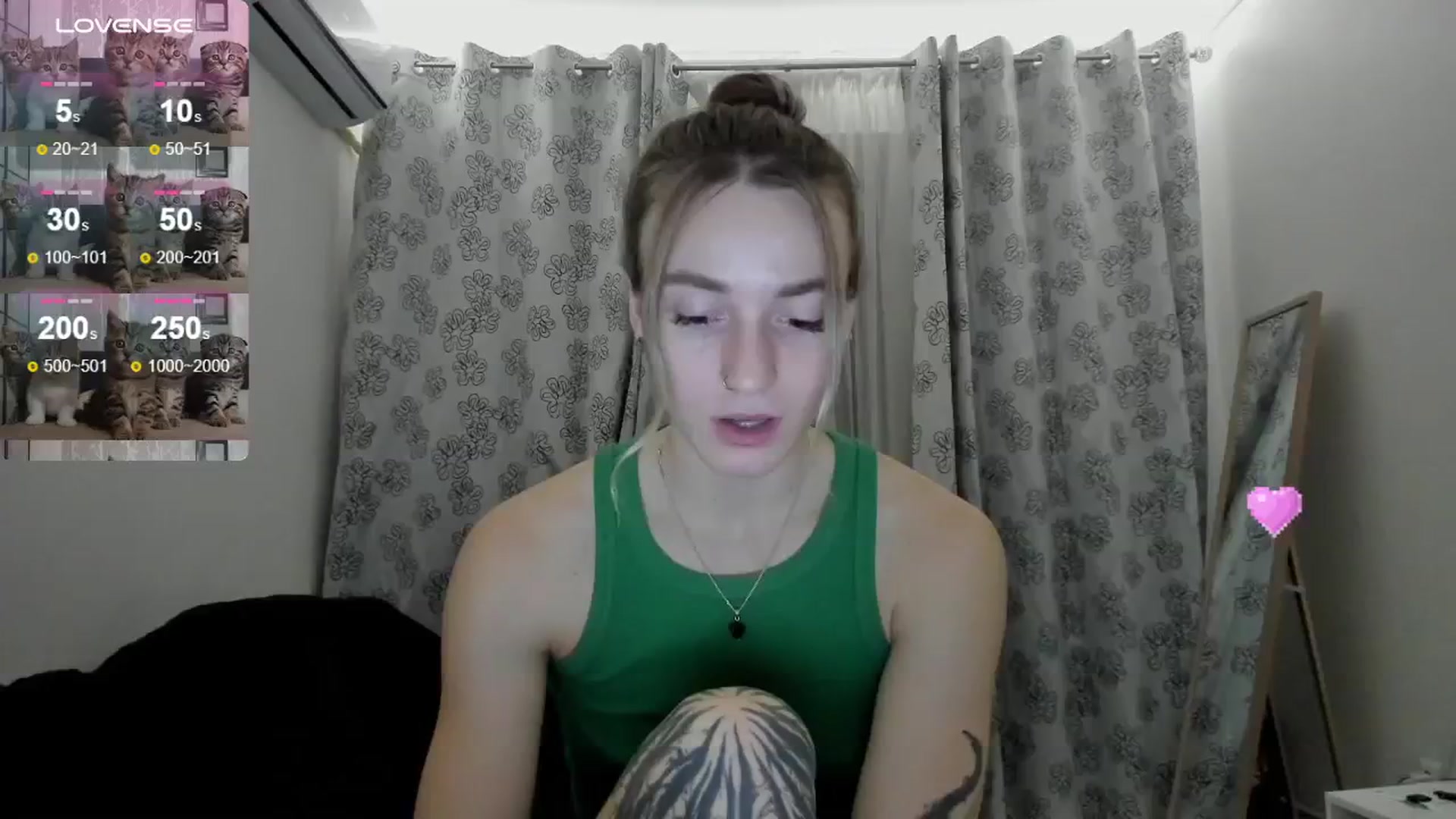 Gallery image thumbnail from Cutestdemon1's myfreecams stream on, 08/21/2024, 21:08 image 5 of 20