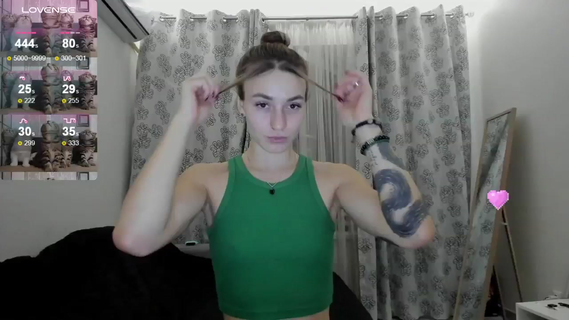 Gallery image thumbnail from Cutestdemon1's myfreecams stream on, 08/21/2024, 21:08 image 18 of 20