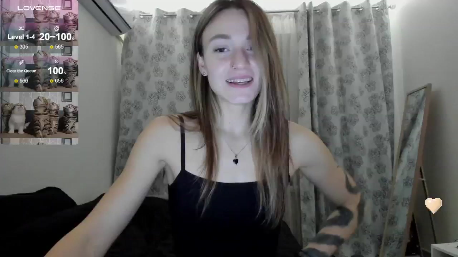 Gallery image thumbnail from Cutestdemon1's myfreecams stream on, 08/22/2024, 20:42 image 17 of 20