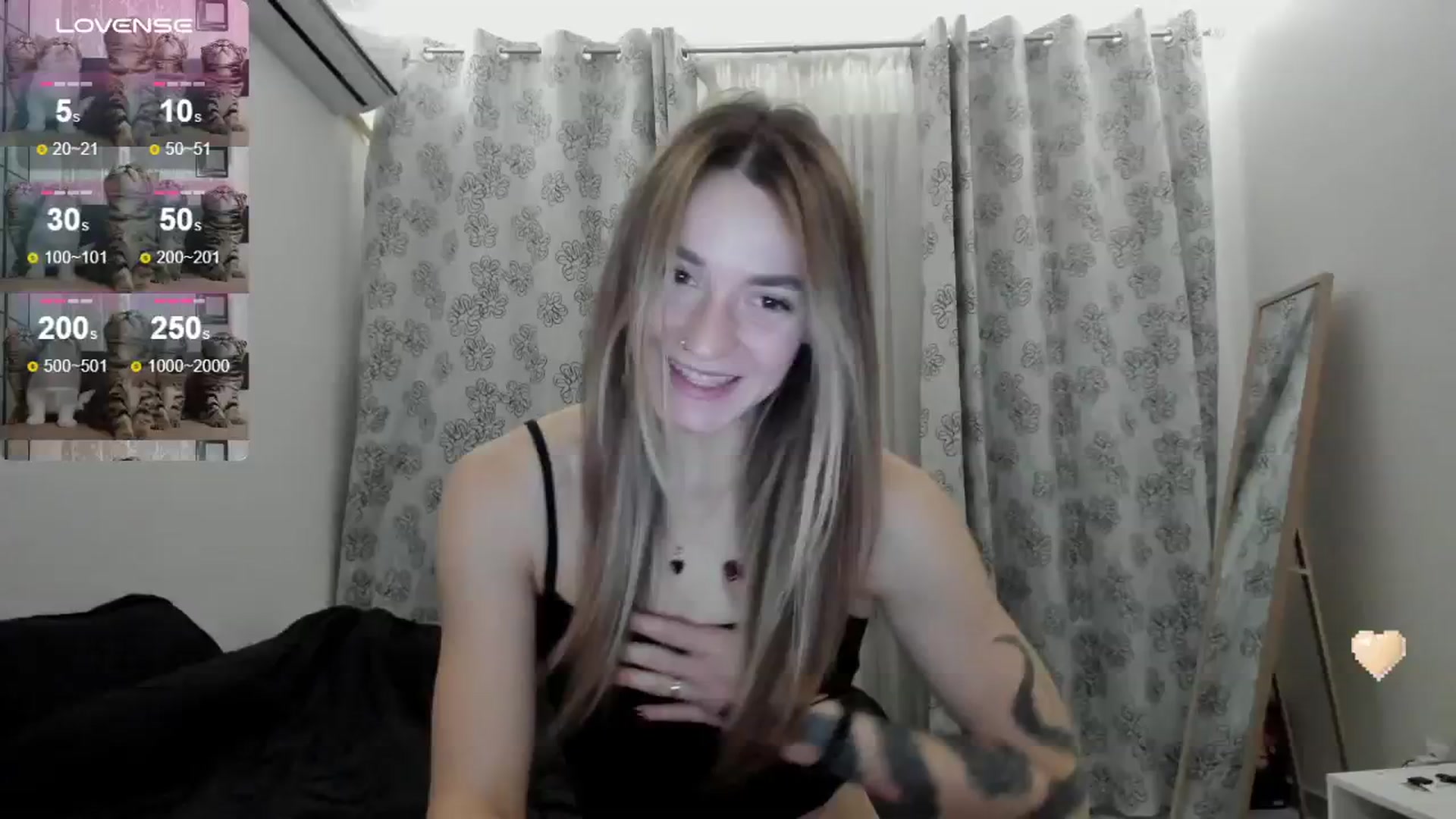 Gallery image thumbnail from Cutestdemon1's myfreecams stream on, 08/22/2024, 20:42 image 2 of 20