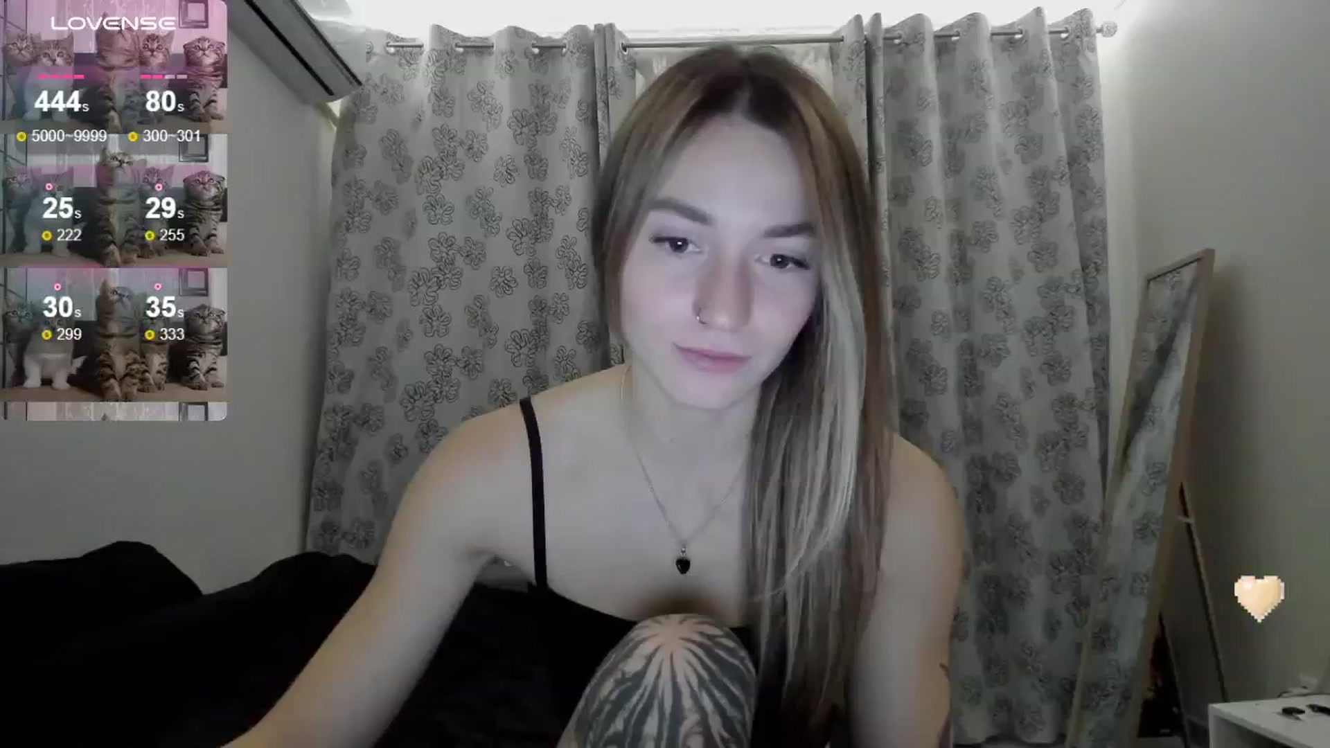 Gallery image thumbnail from Cutestdemon1's myfreecams stream on, 08/22/2024, 20:42 image 8 of 20