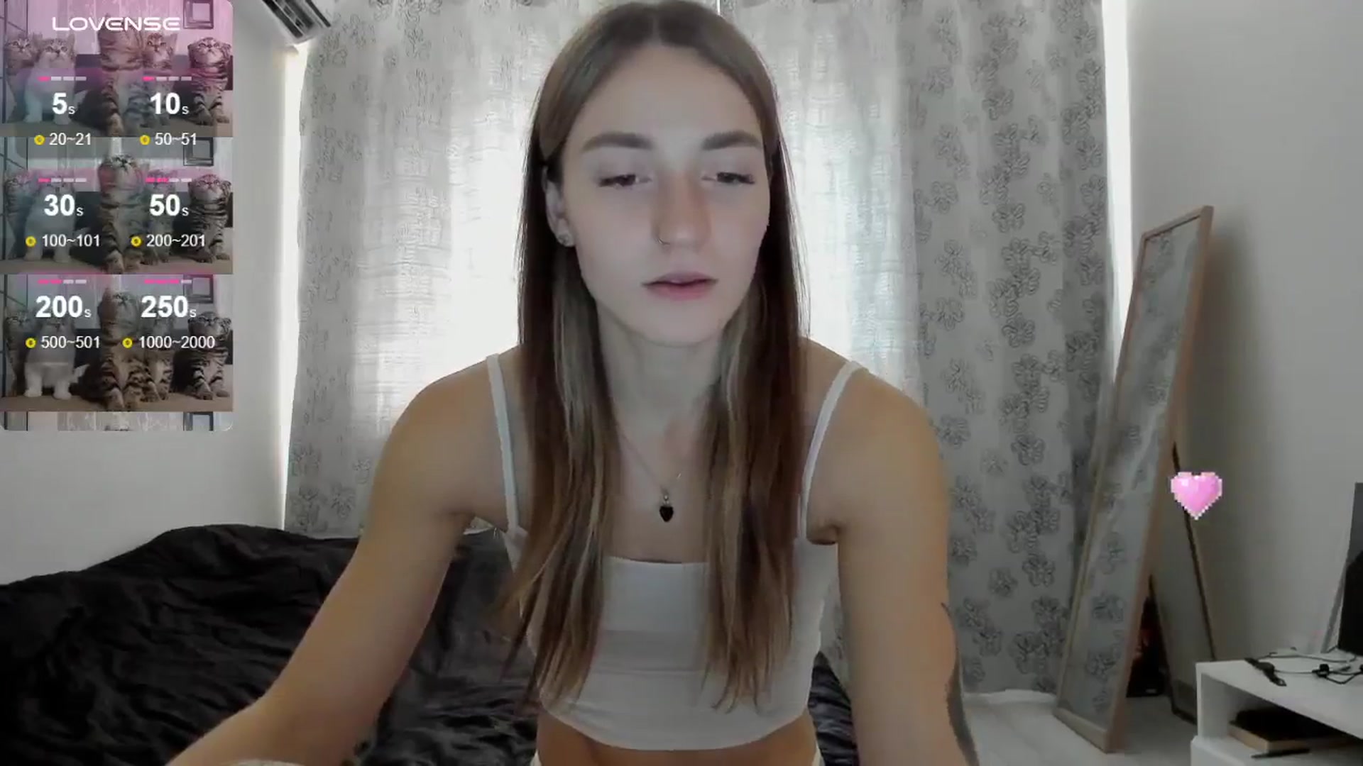 Gallery image thumbnail from Cutestdemon1's myfreecams stream on, 08/28/2024, 11:57 image 19 of 20