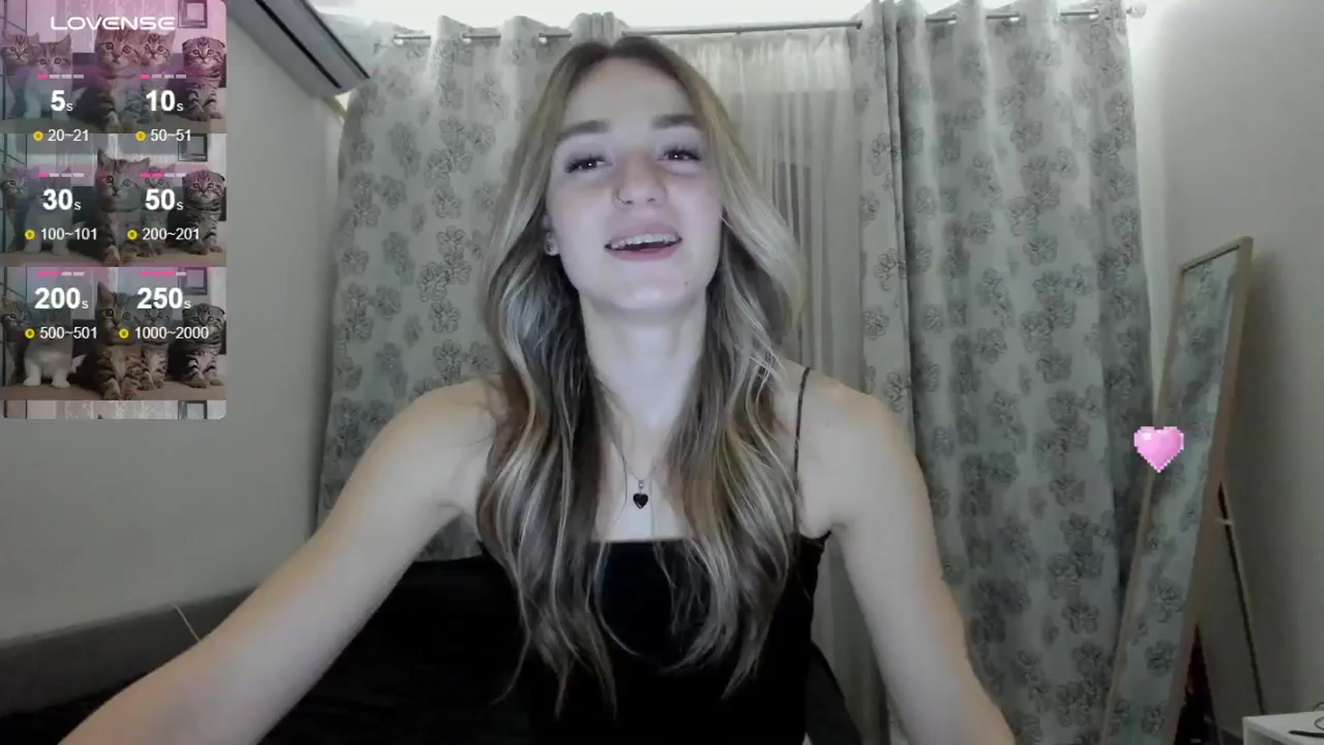 Gallery image thumbnail from Cutestdemon1's myfreecams stream on, 08/29/2024, 21:15 image 6 of 20