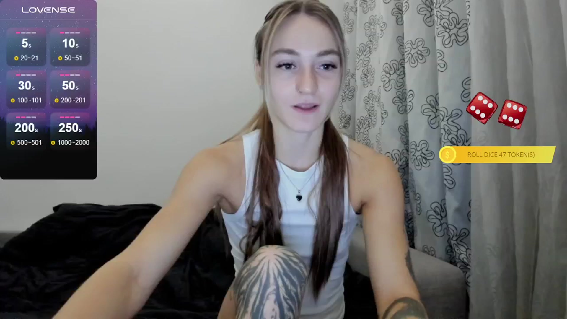 Gallery image thumbnail from Cutestdemon1's myfreecams stream on, 10/15/2024, 23:37 image 14 of 20