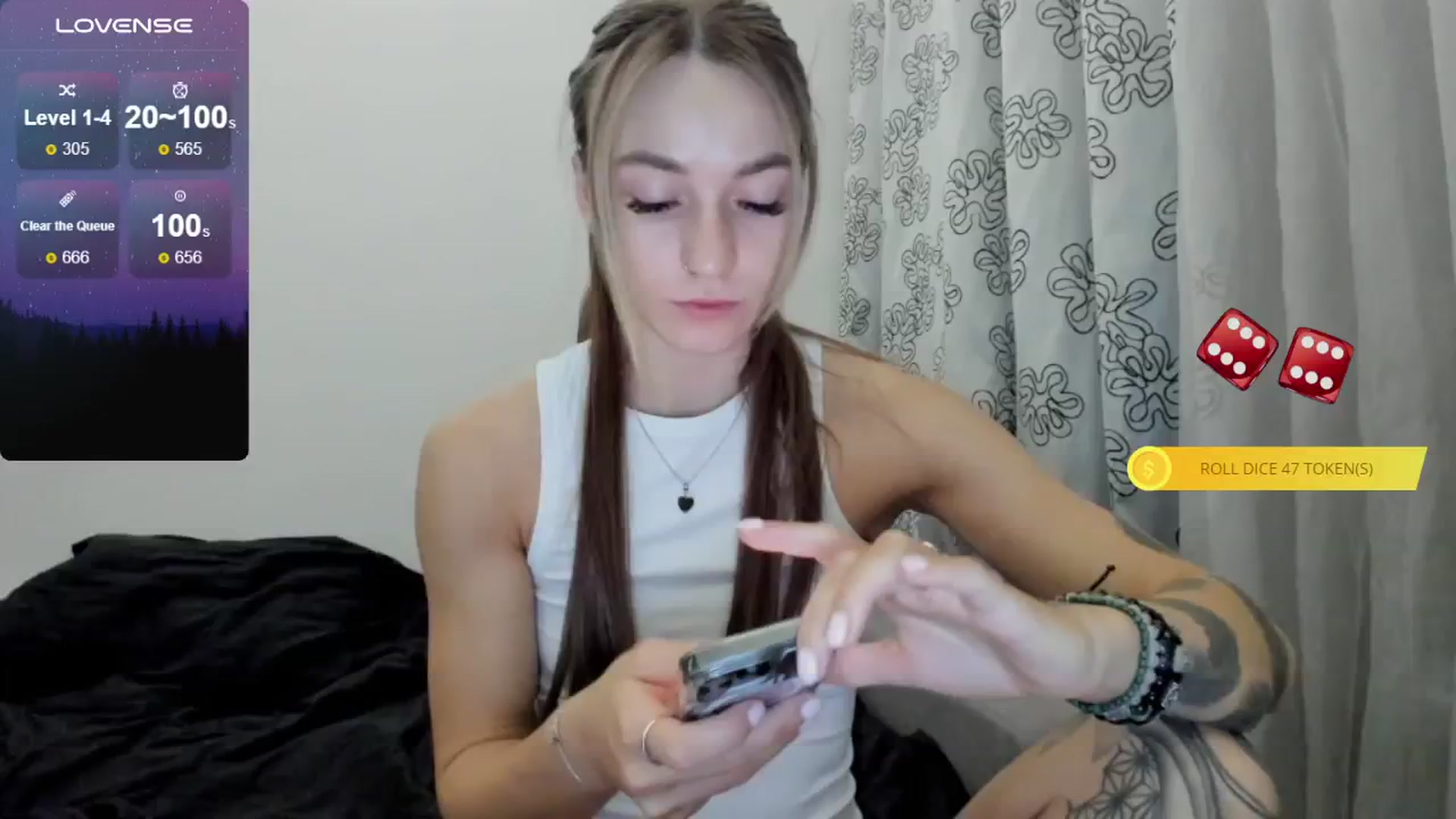 Gallery image thumbnail from Cutestdemon1's myfreecams stream on, 10/15/2024, 23:37 image 1 of 20