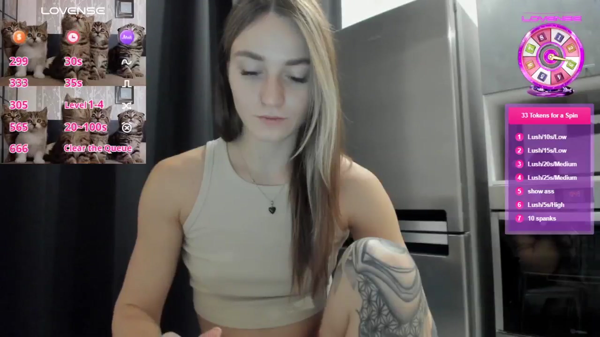Gallery image thumbnail from Cutestdemon1's myfreecams stream on, 11/21/2024, 03:43 image 17 of 20
