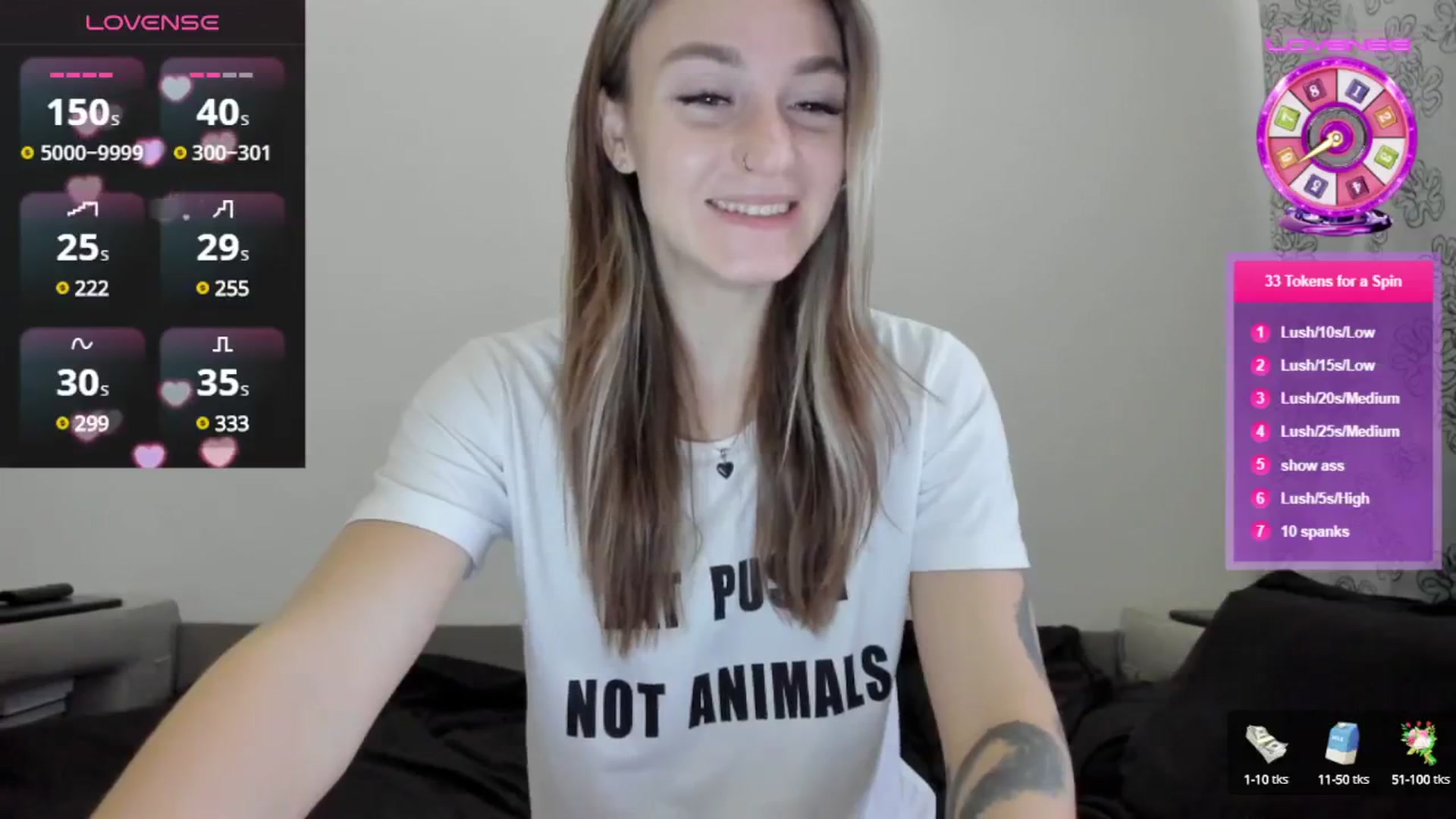 Gallery image thumbnail from Cutestdemon1's myfreecams stream on, 12/16/2024, 06:40 image 9 of 20