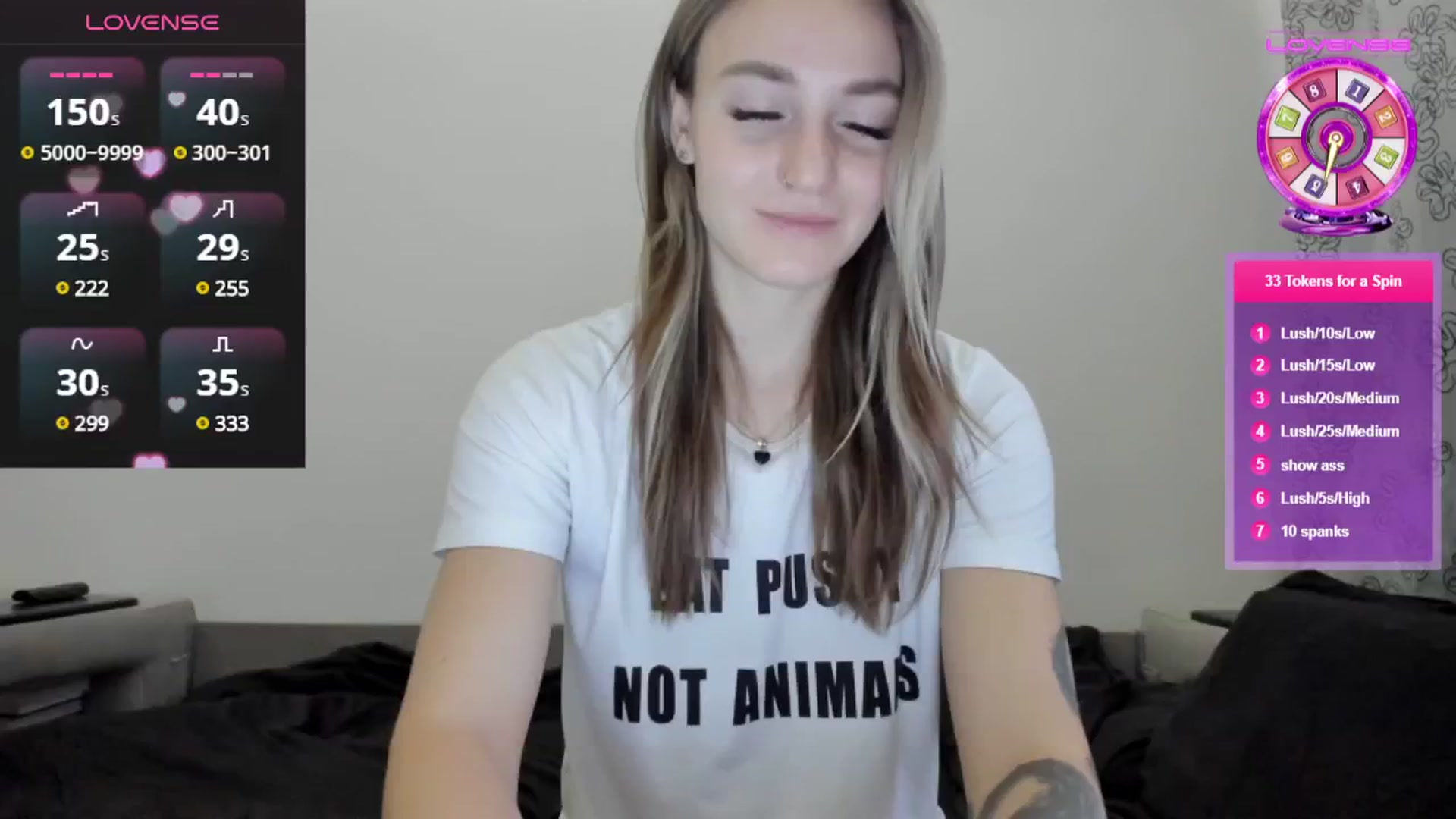 Gallery image thumbnail from Cutestdemon1's myfreecams stream on, 12/16/2024, 06:40 image 1 of 20