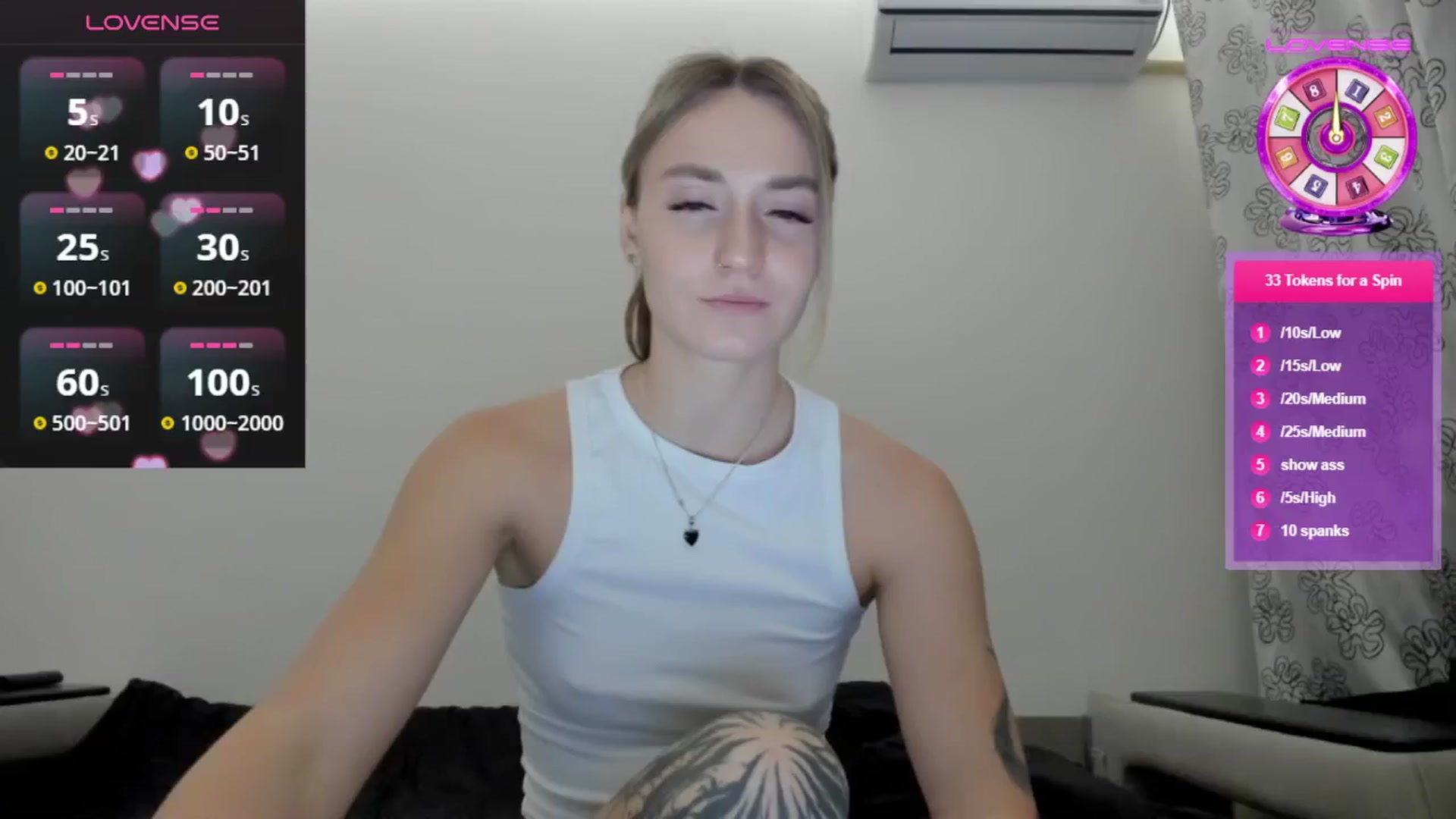 Gallery image thumbnail from Cutestdemon1's myfreecams stream on, 12/19/2024, 16:59 image 11 of 20