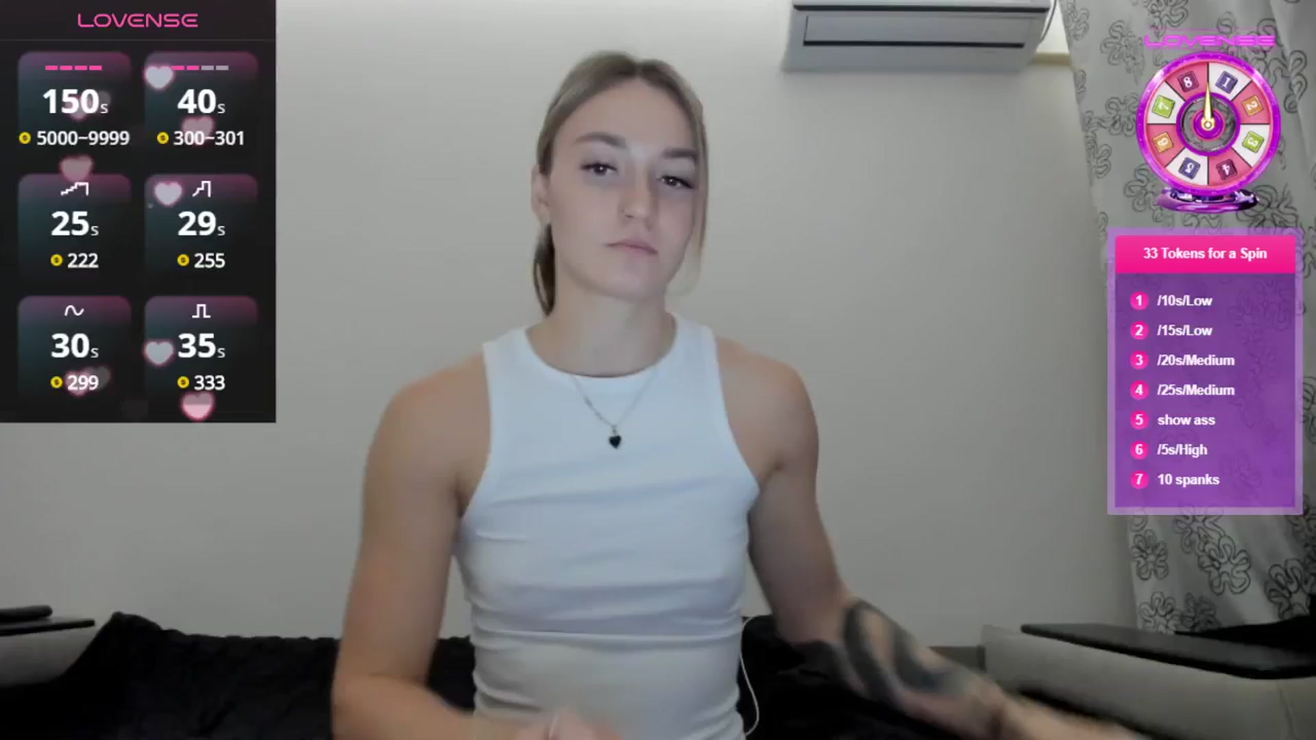 Gallery image thumbnail from Cutestdemon1's myfreecams stream on, 12/19/2024, 16:59 image 4 of 20