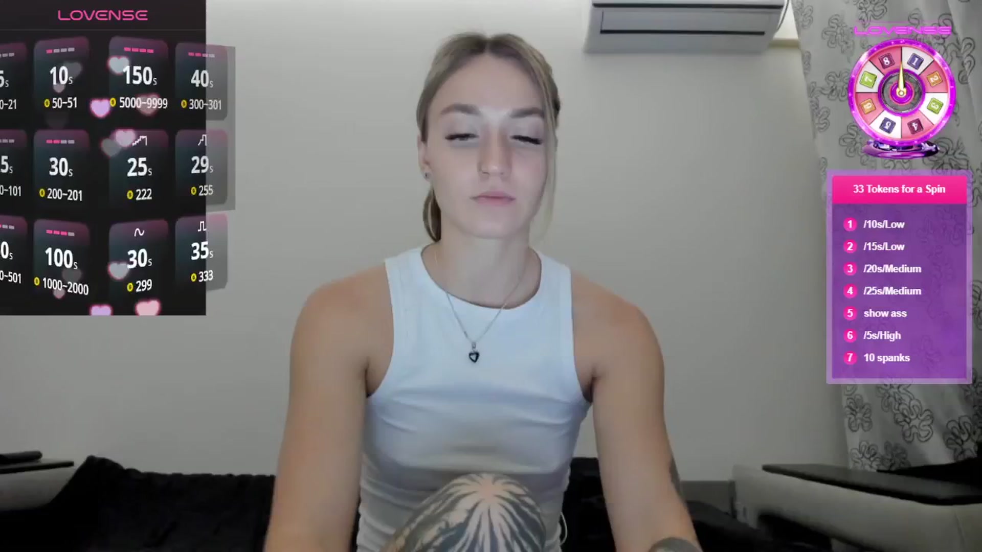 Gallery image thumbnail from Cutestdemon1's myfreecams stream on, 12/19/2024, 16:59 image 10 of 20
