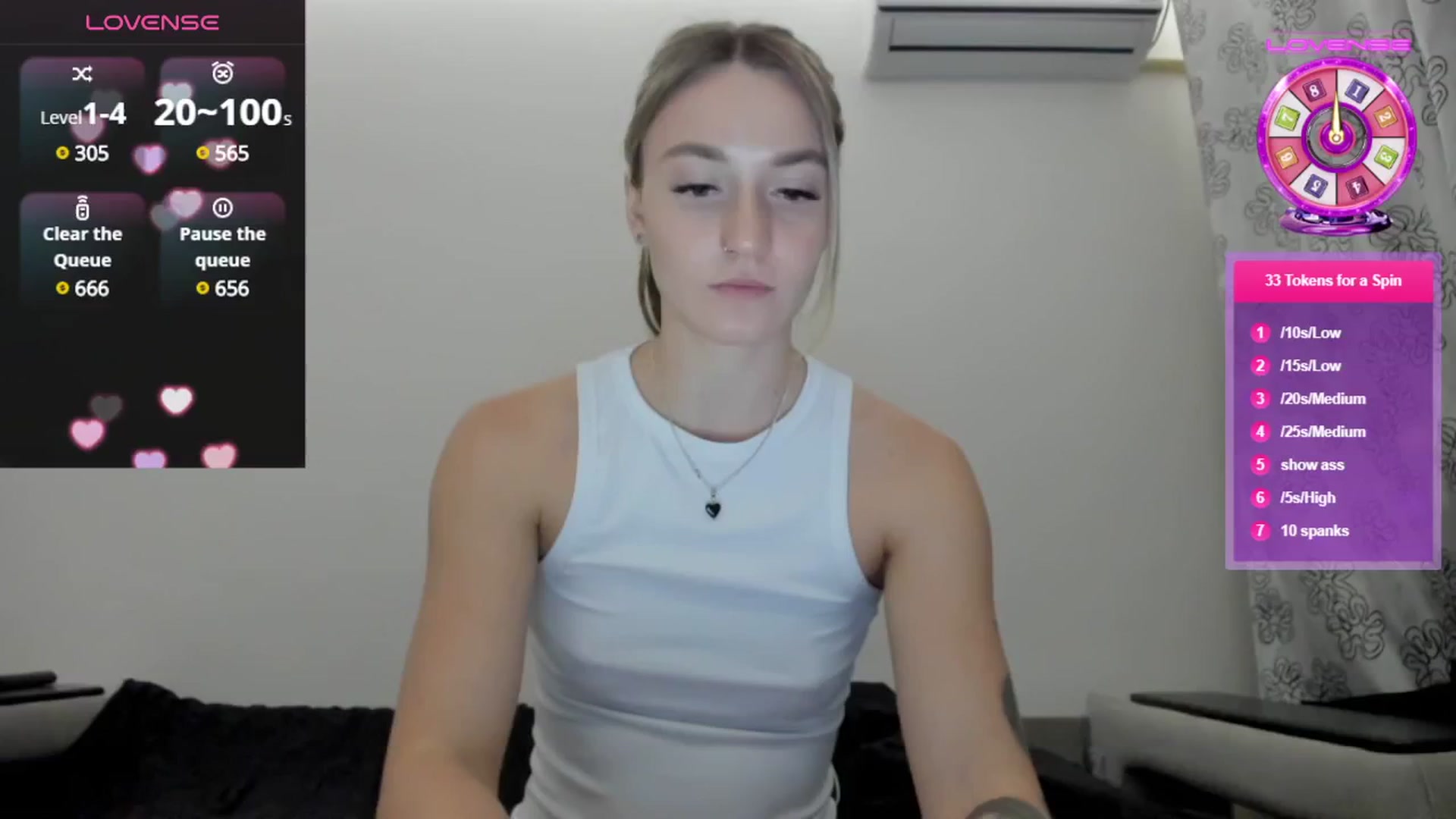 Gallery image thumbnail from Cutestdemon1's myfreecams stream on, 12/19/2024, 16:59 image 2 of 20