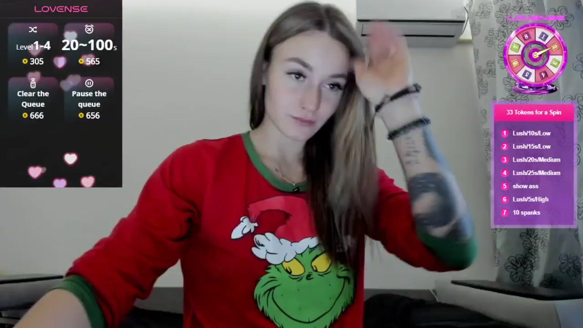 Gallery image thumbnail from Cutestdemon1's myfreecams stream on, 12/25/2024, 05:56 image 9 of 20