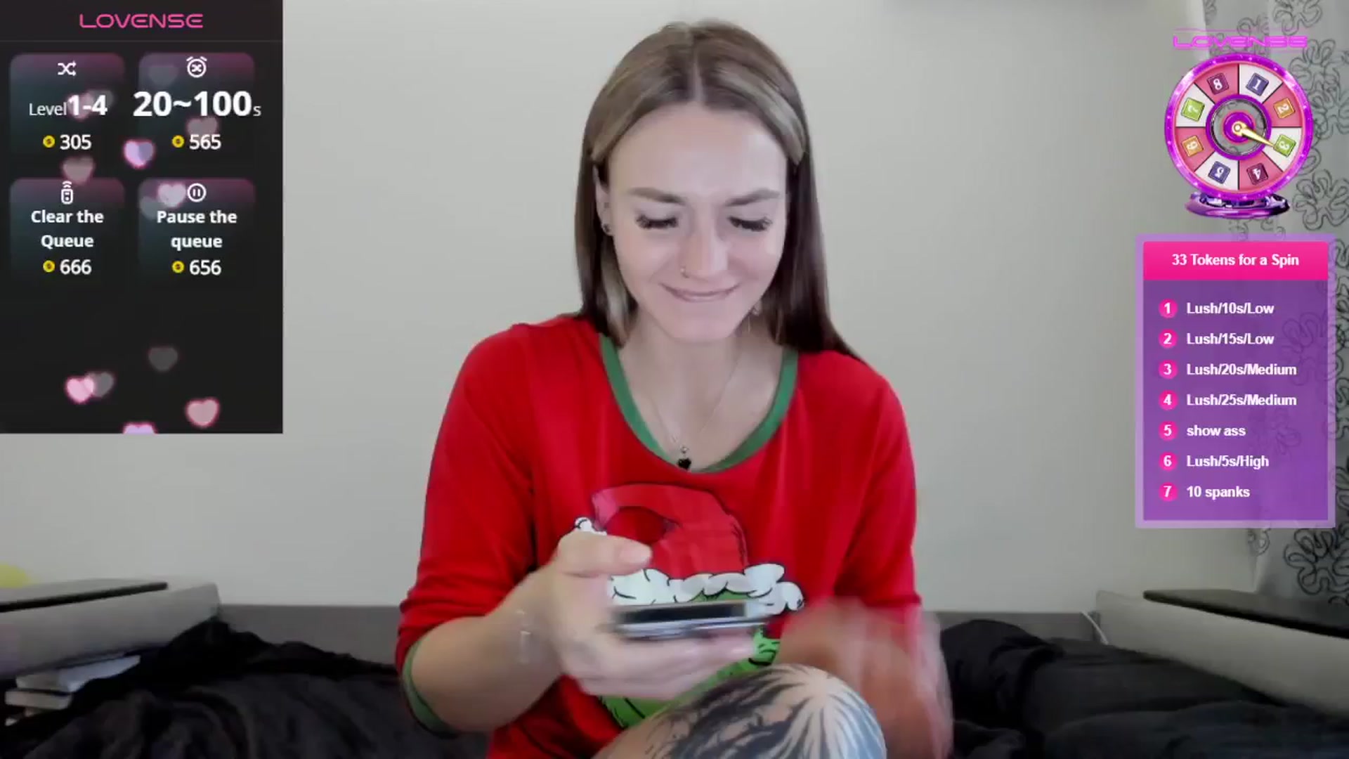 Gallery image thumbnail from Cutestdemon1's myfreecams stream on, 12/25/2024, 05:56 image 17 of 20