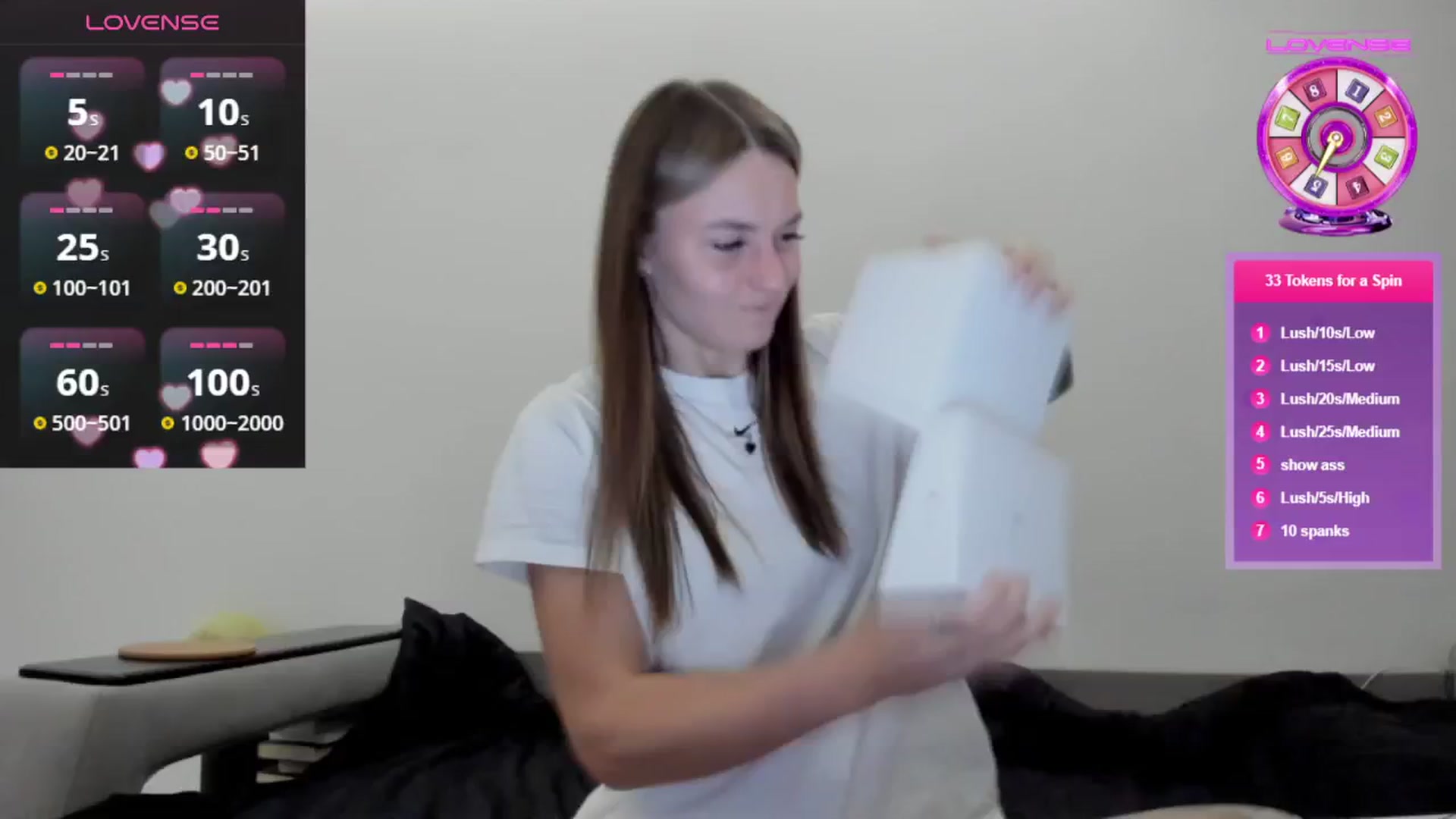 Gallery image thumbnail from Cutestdemon1's myfreecams stream on, 12/26/2024, 05:18 image 14 of 20