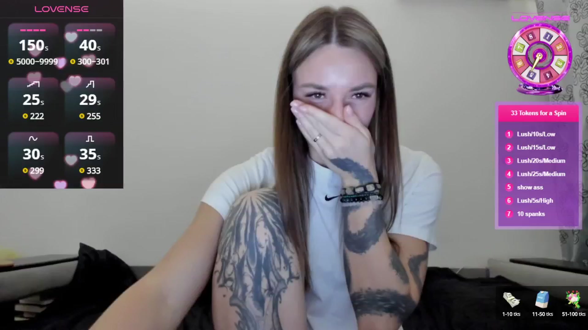 Gallery image thumbnail from Cutestdemon1's myfreecams stream on, 12/26/2024, 05:18 image 11 of 20