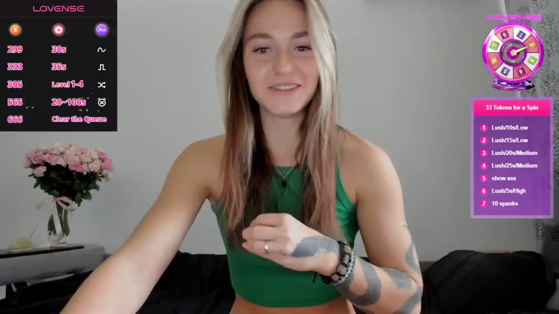 Gallery image thumbnail from Cutestdemon1's myfreecams stream on, 12/31/2024, 09:10 image 15 of 20