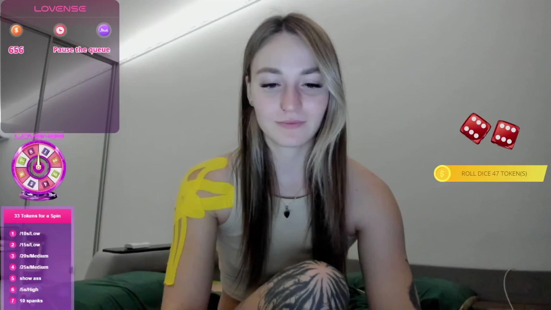 Gallery image thumbnail from Cutestdemon1's myfreecams stream on, 06/12/2025, 21:06 image 13 of 20