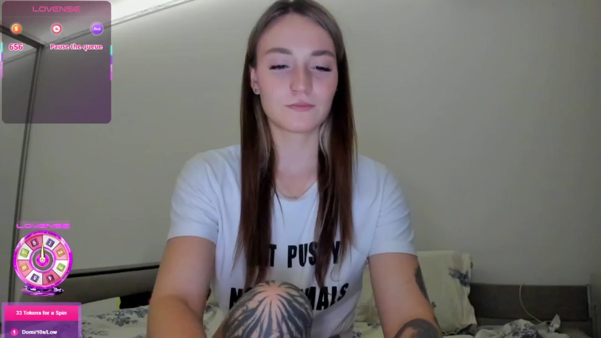Gallery image thumbnail from Cutestdemon1's myfreecams stream on, 08/03/2025, 19:59 image 11 of 20