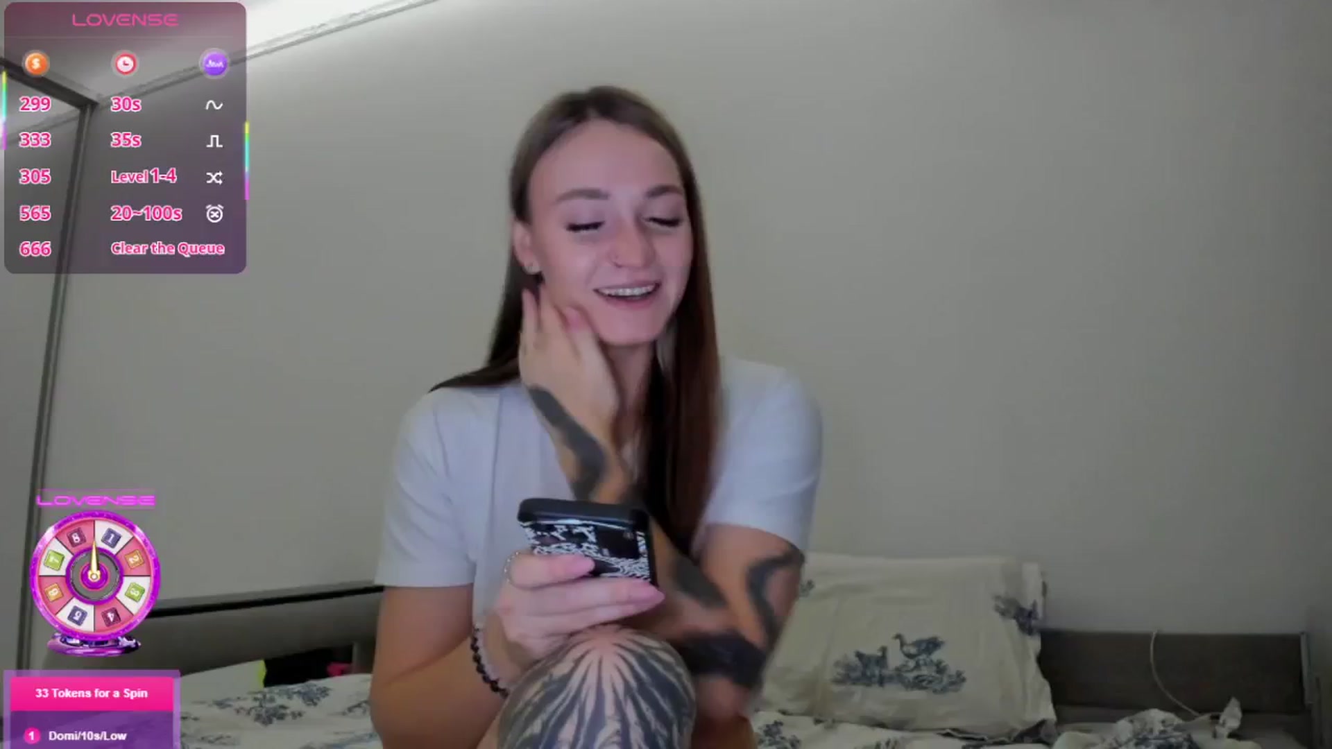 Gallery image thumbnail from Cutestdemon1's myfreecams stream on, 08/03/2025, 19:59 image 10 of 20