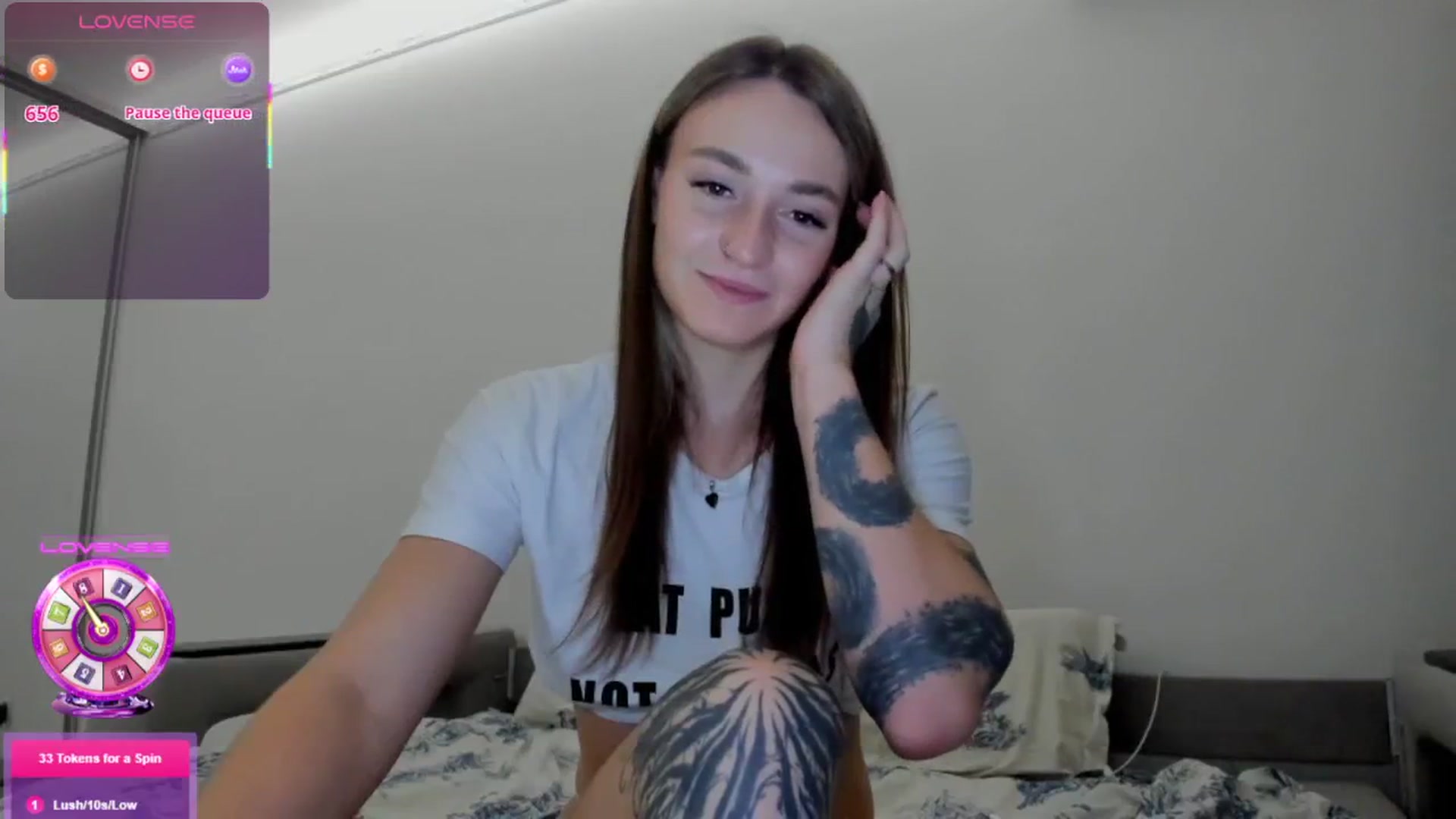 Gallery image thumbnail from Cutestdemon1's myfreecams stream on, 08/03/2025, 23:26 image 7 of 20