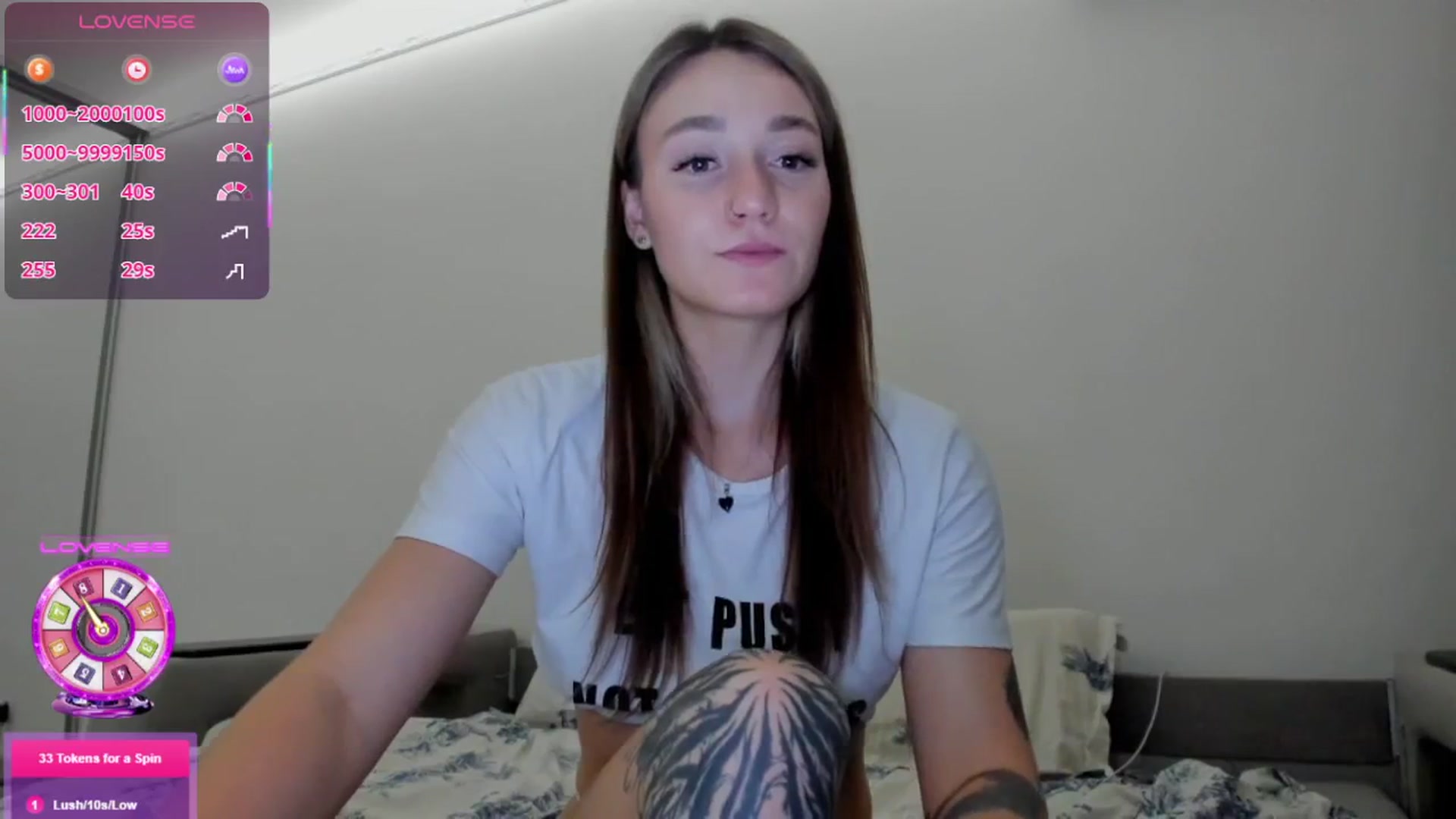 Gallery image thumbnail from Cutestdemon1's myfreecams stream on, 08/03/2025, 23:26 image 6 of 20
