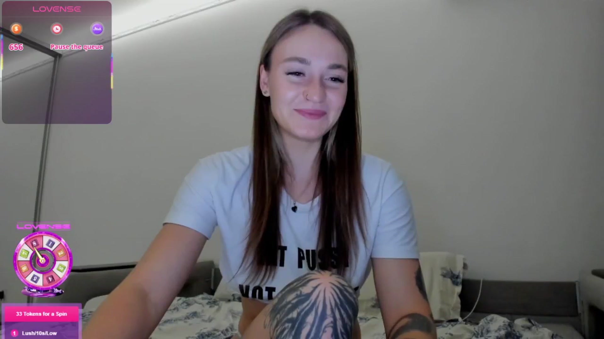 Gallery image thumbnail from Cutestdemon1's myfreecams stream on, 08/03/2025, 23:26 image 10 of 20