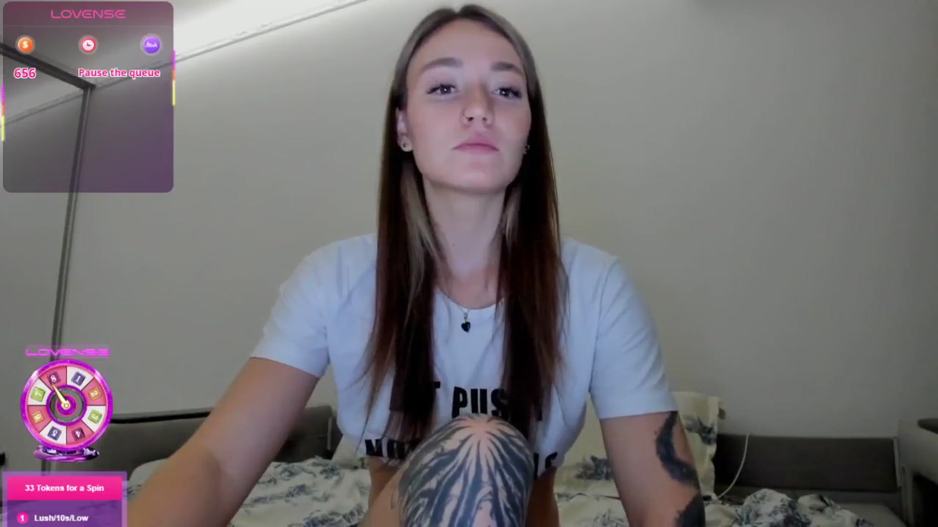 Gallery image thumbnail from Cutestdemon1's myfreecams stream on, 08/03/2025, 23:26 image 5 of 20