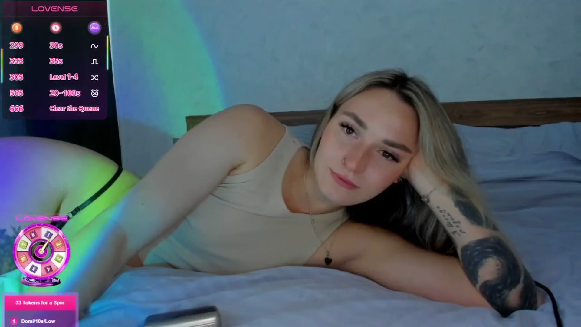 Gallery image thumbnail from Cutestdemon1's myfreecams stream on, 09/18/2025, 10:28 image 4 of 20