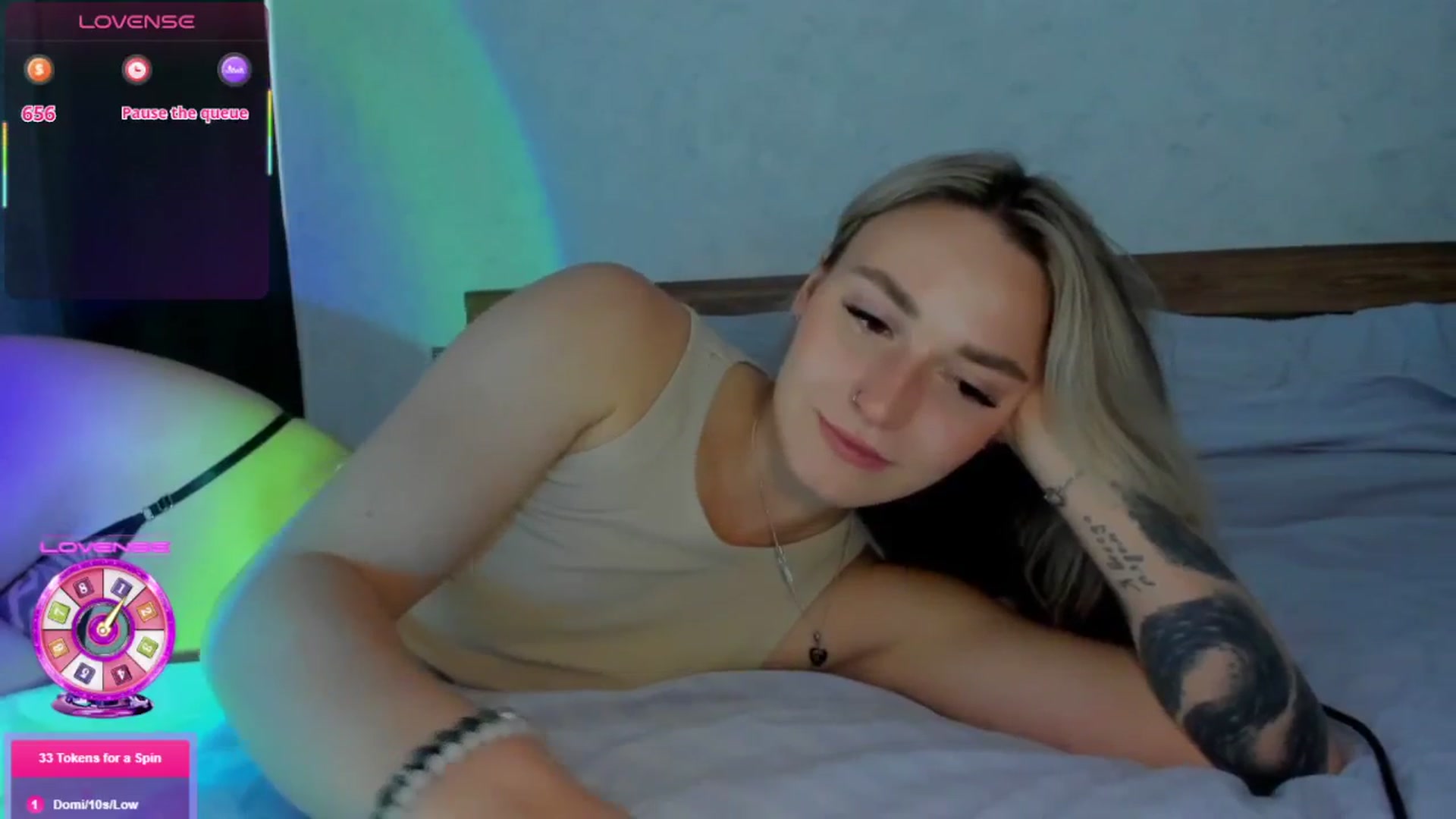 Gallery image thumbnail from Cutestdemon1's myfreecams stream on, 09/18/2025, 10:28 image 16 of 20