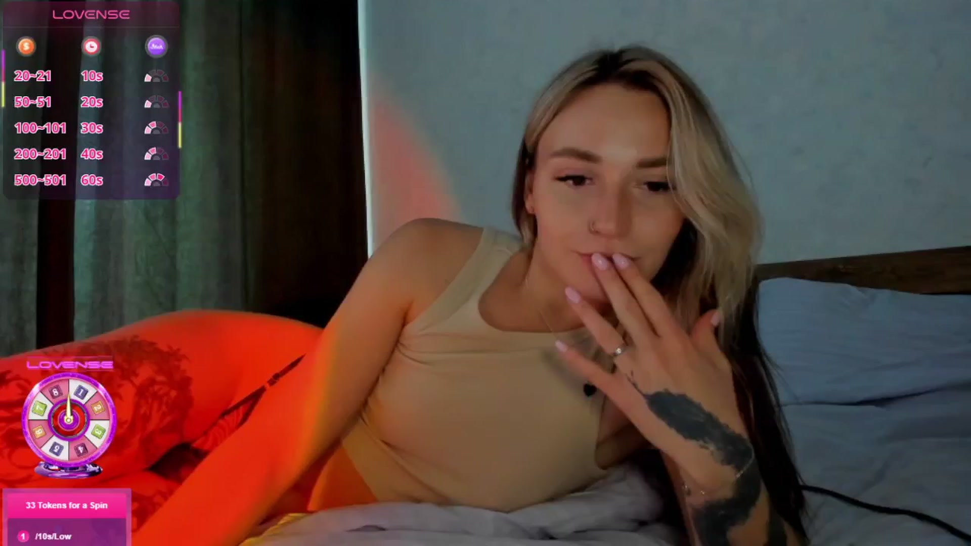 Gallery image thumbnail from Cutestdemon1's myfreecams stream on, 09/18/2025, 11:12 image 16 of 20